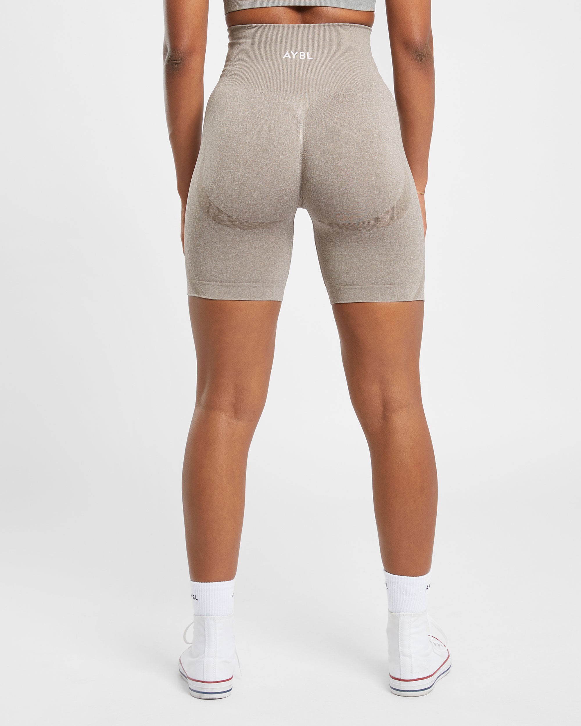 Empower Shorts de Ciclismo Sin Costuras - Gris Mostaza