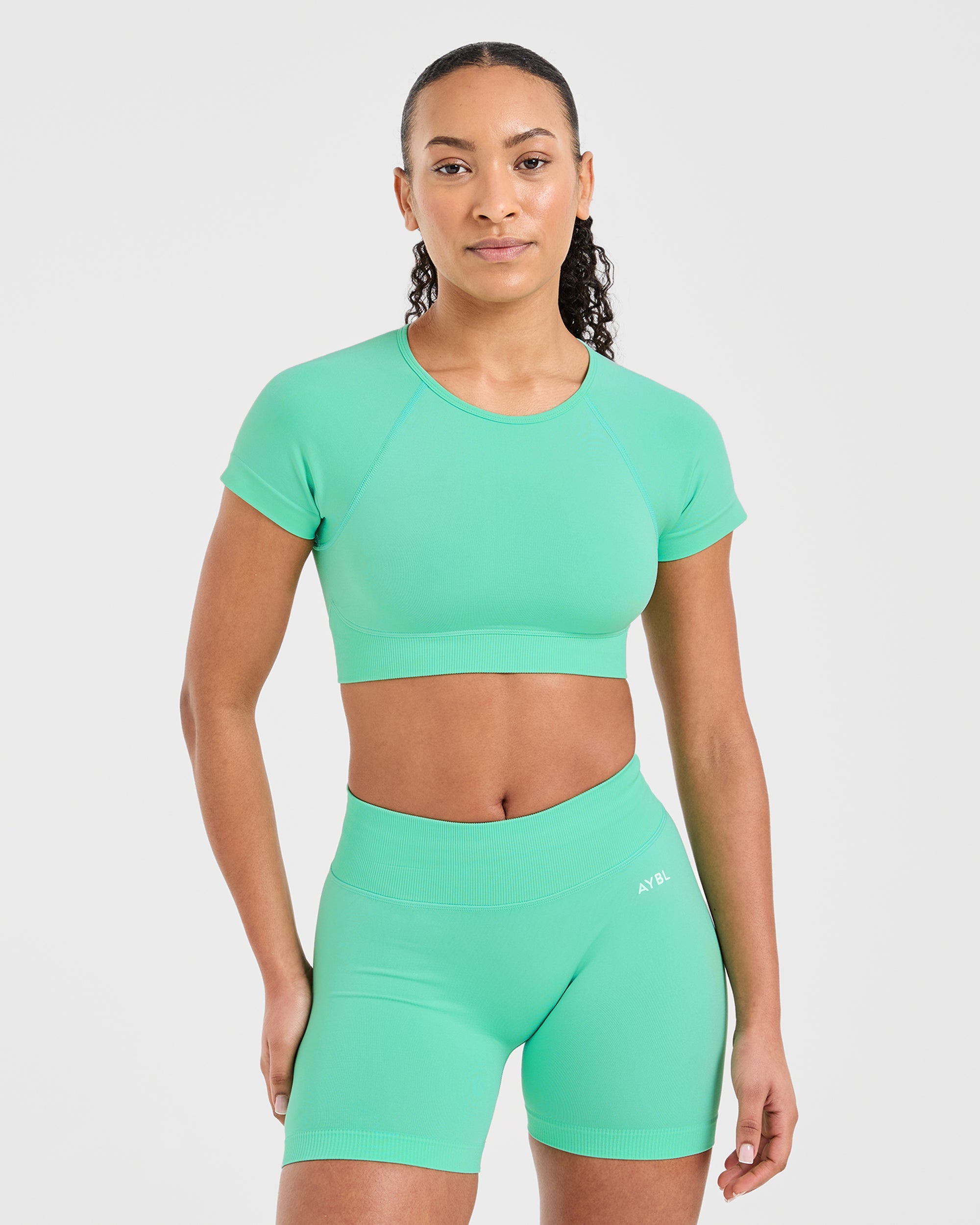 Top Corto Sin Costuras Adapt - Mint de Primavera