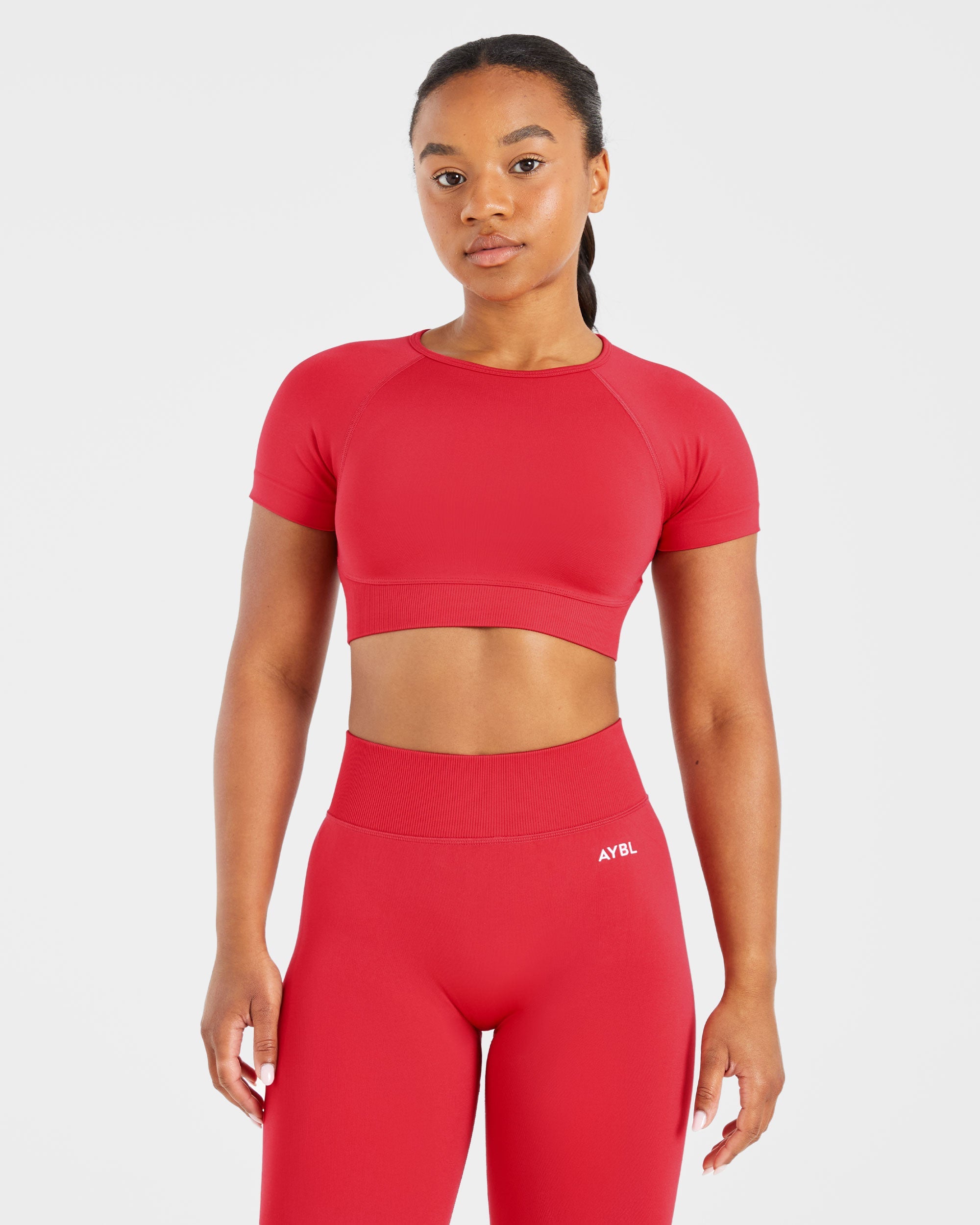 Top Corto Sin Costuras Adapt - Rojo Salsa