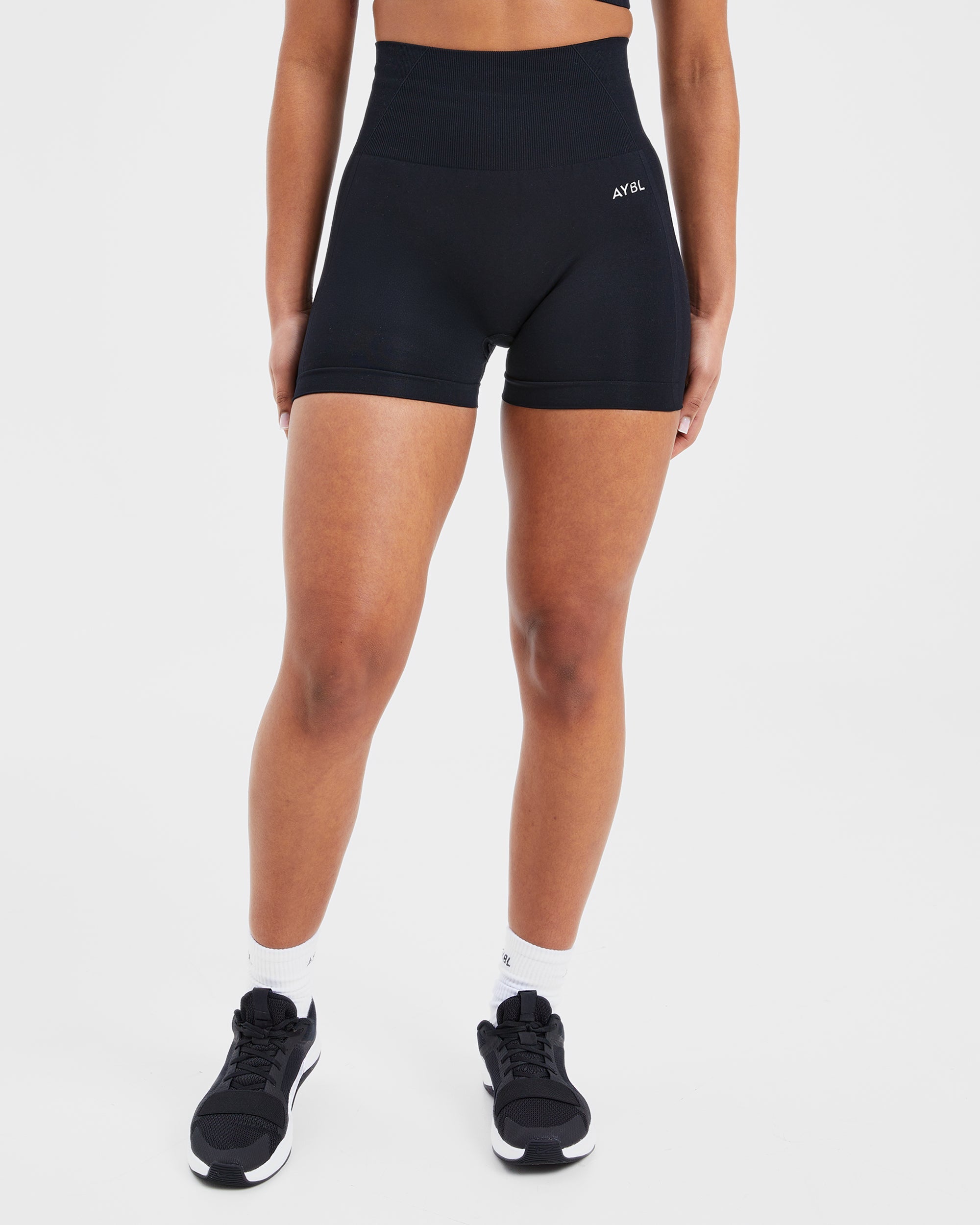 Empower Seamless Shorts - Negro