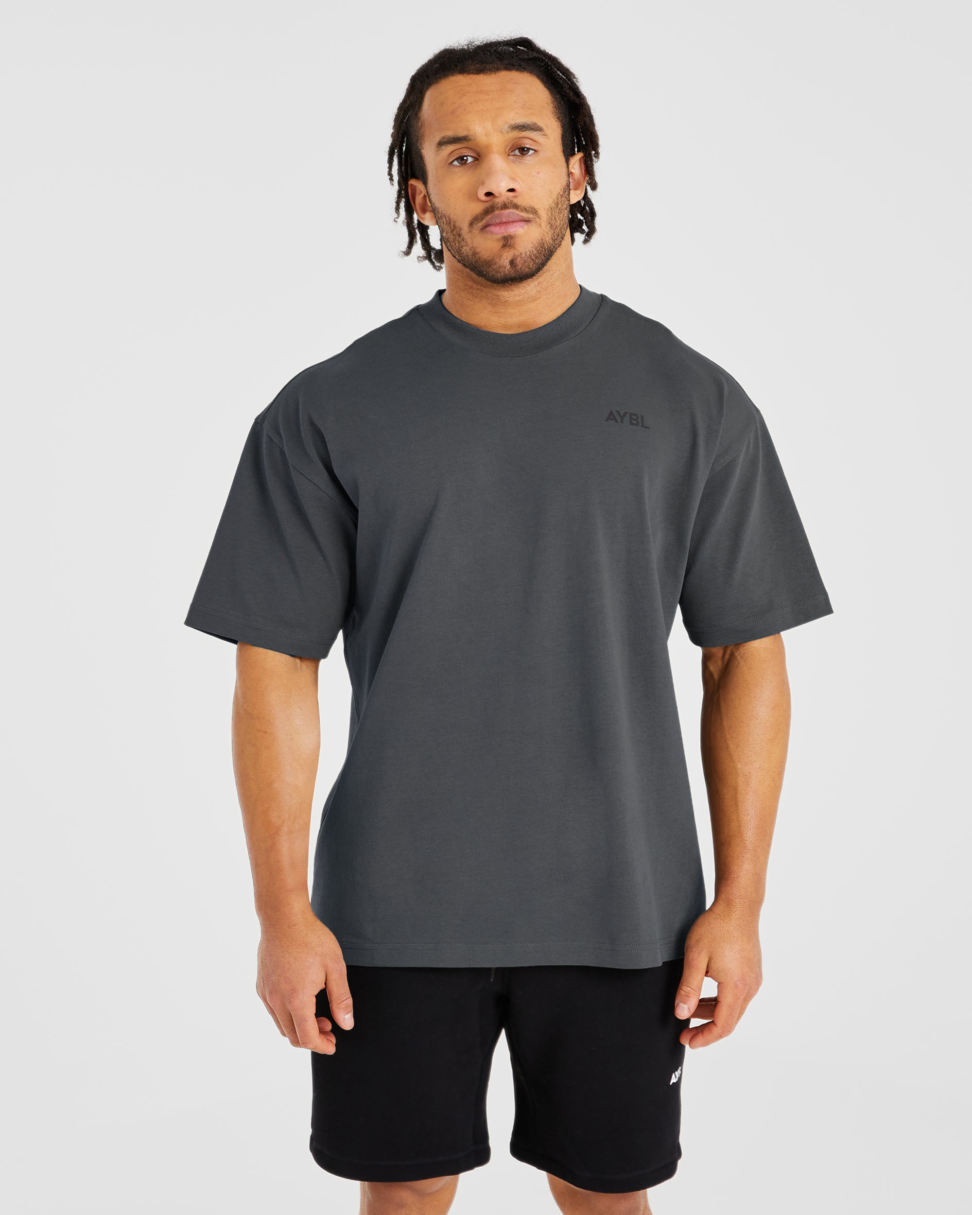 Camiseta Oversized Esencial - Gris carbón