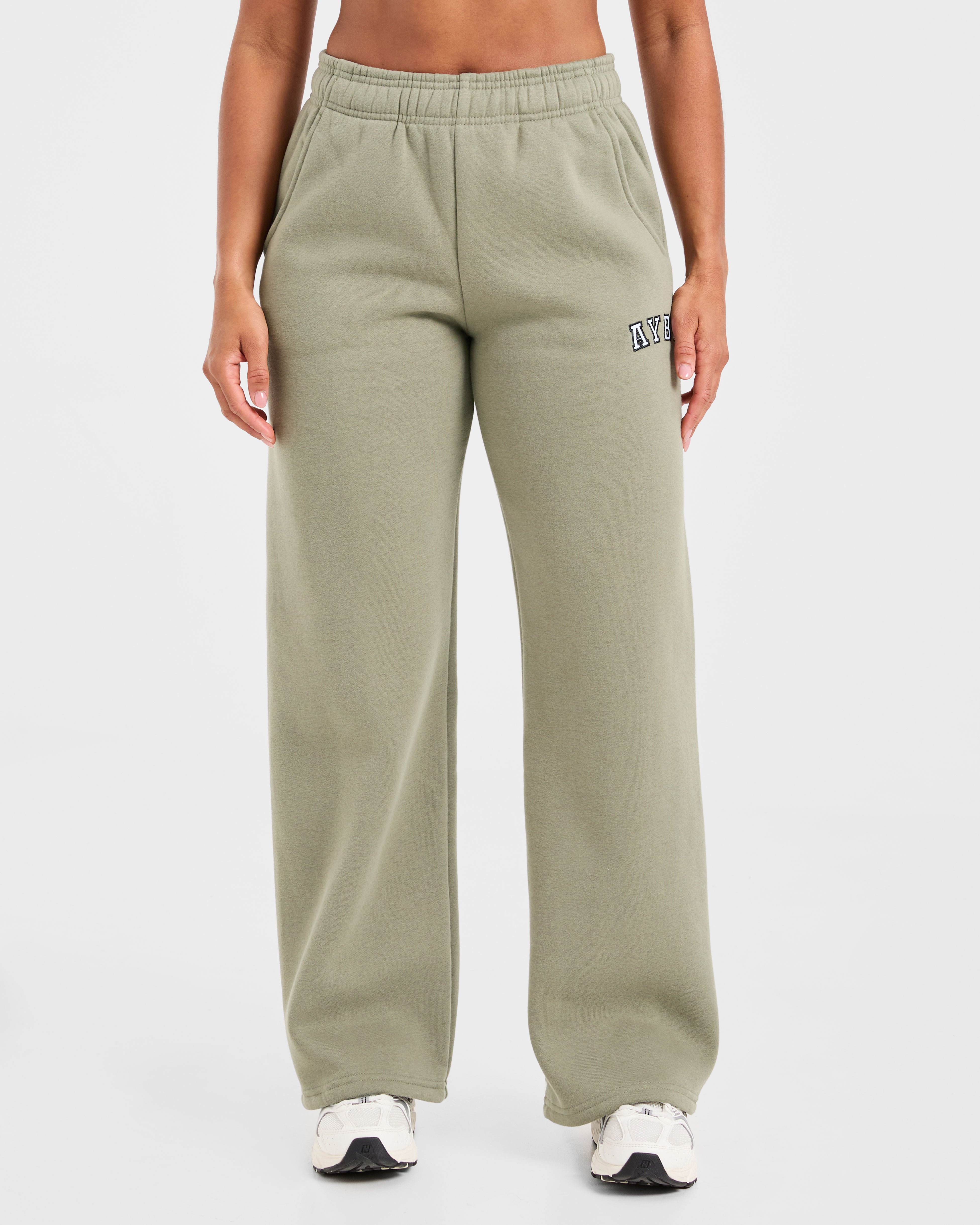 Jogger Varsity 2.0 de pierna recta con corte amplio - Olivo apagado