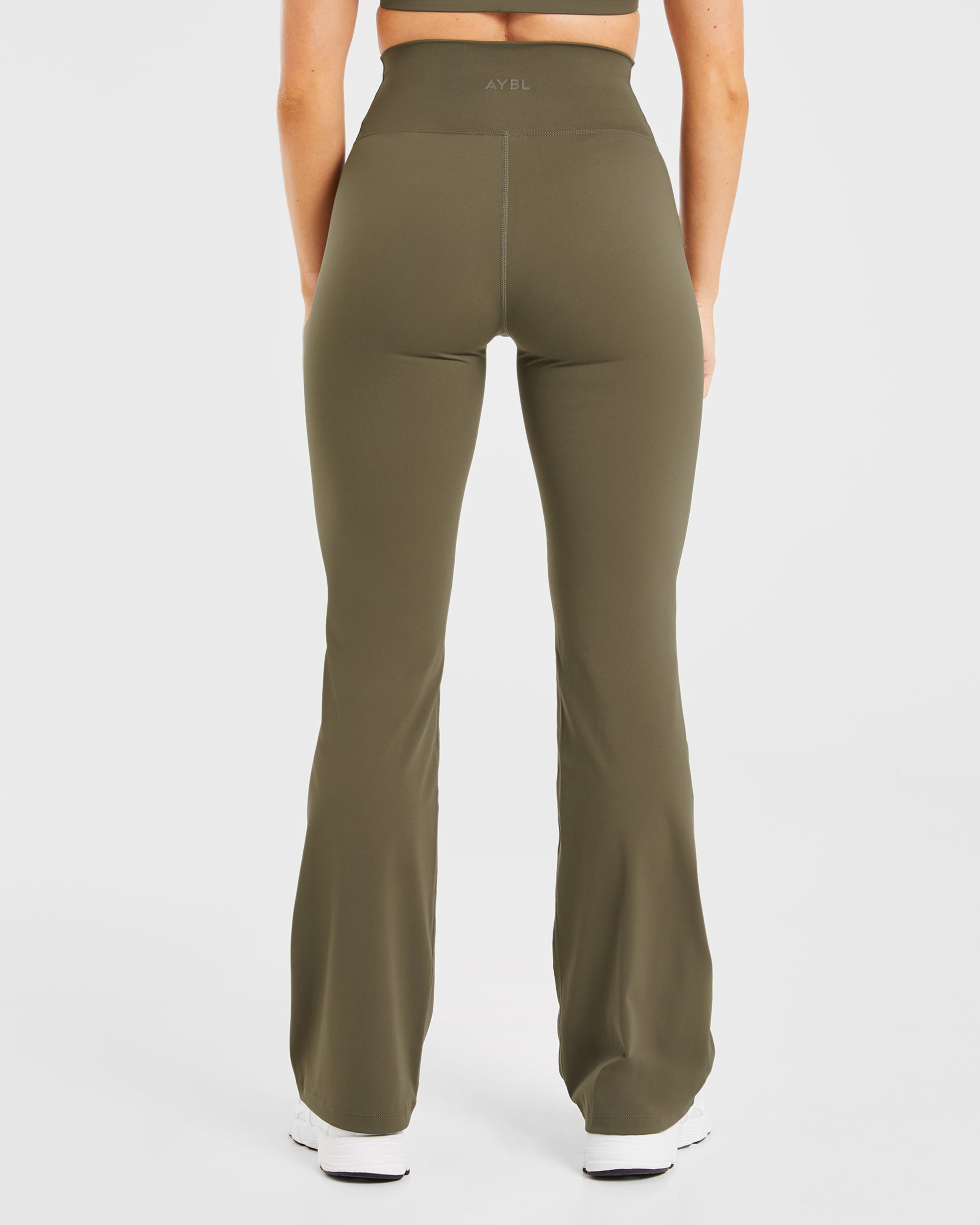 Mallas Esculturales con Piernas Abiertas - Khaki Oscuro