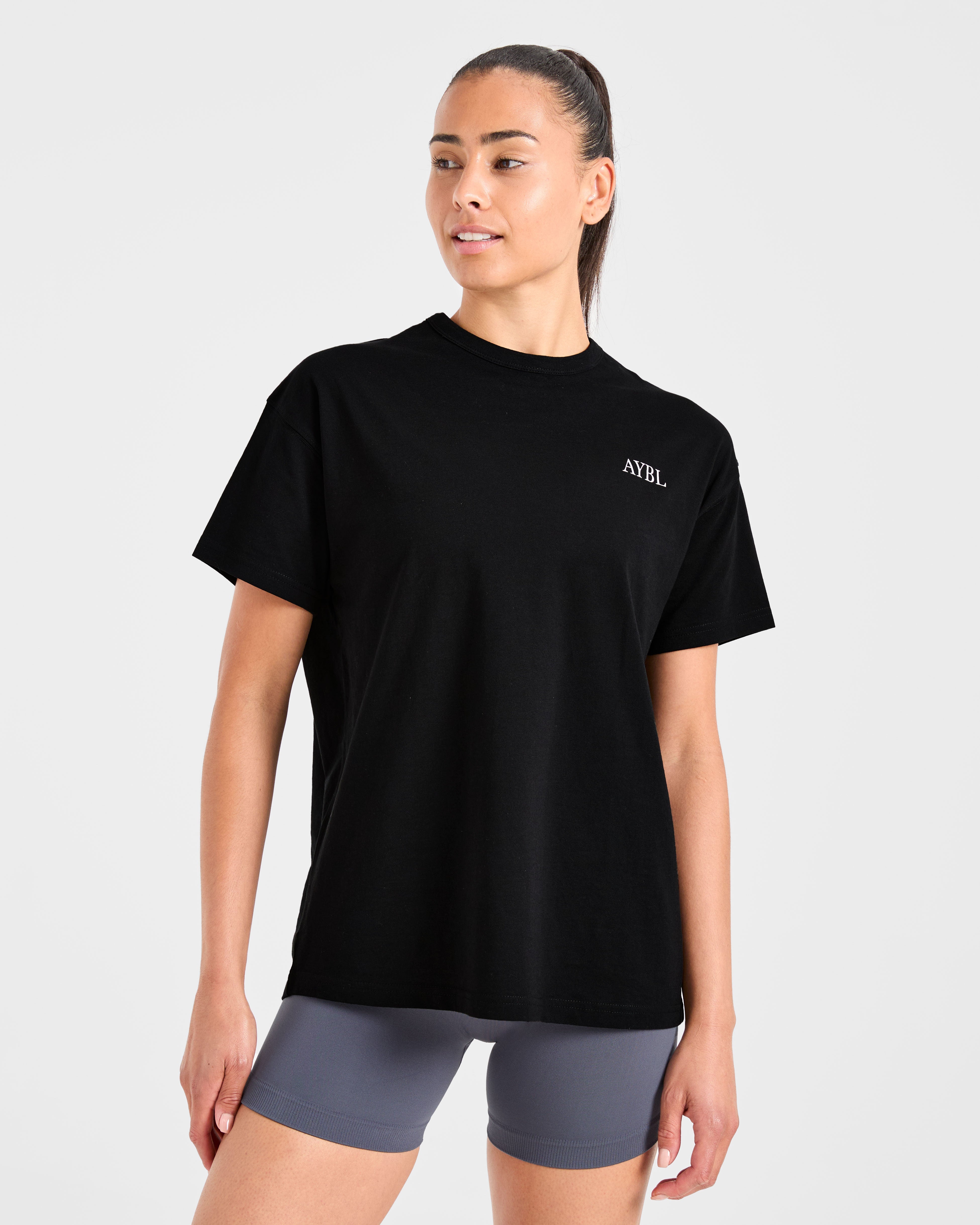 Camiseta Oversized con Estilo de Club Deportivo AYBL - Negro