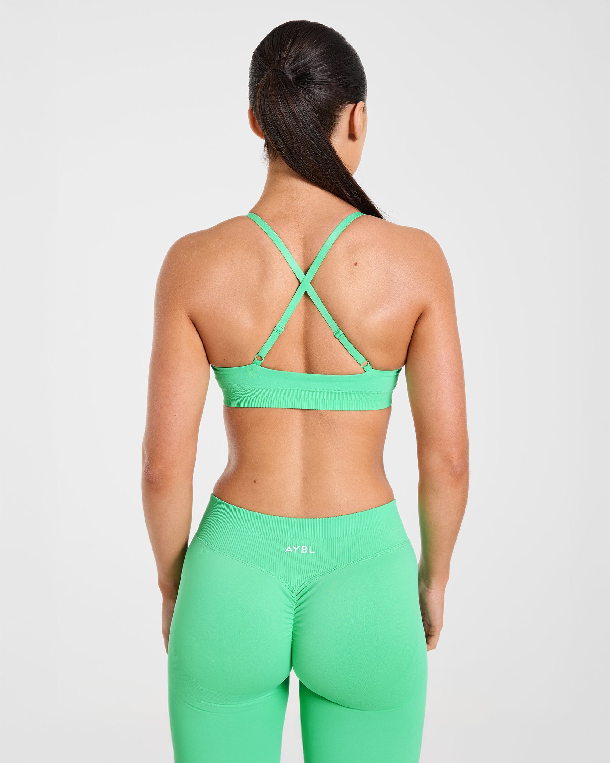 Sports Bra Sin Costuras Enhance - Verde Menta