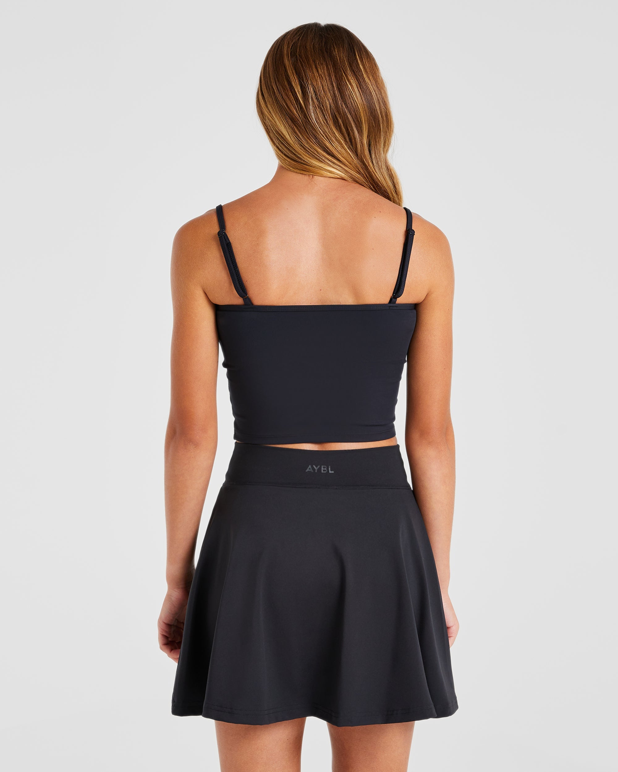 Vestido Corto Esencial - Negro