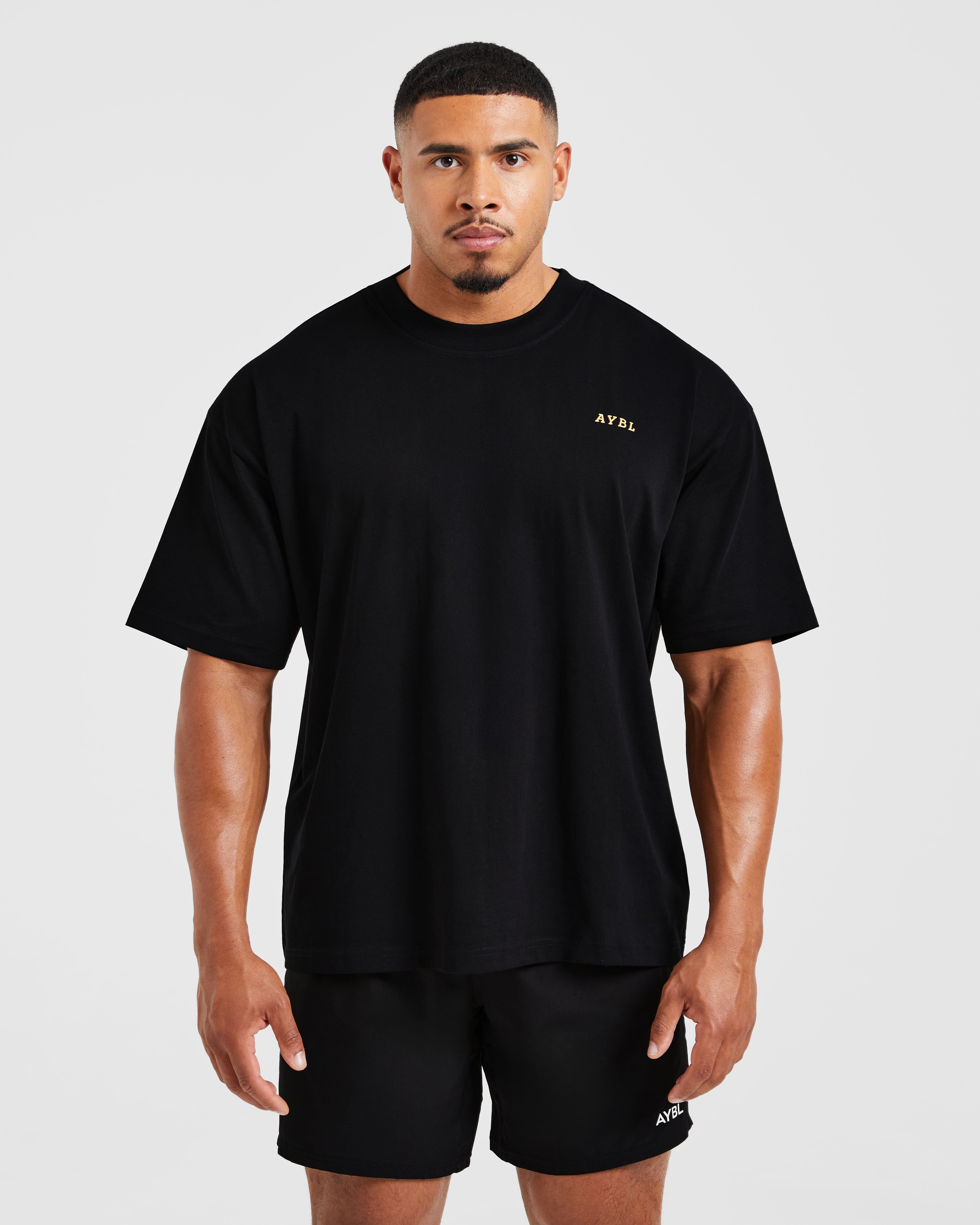 Camiseta Oversized Wesley Vissers X Golden Pump - Negro