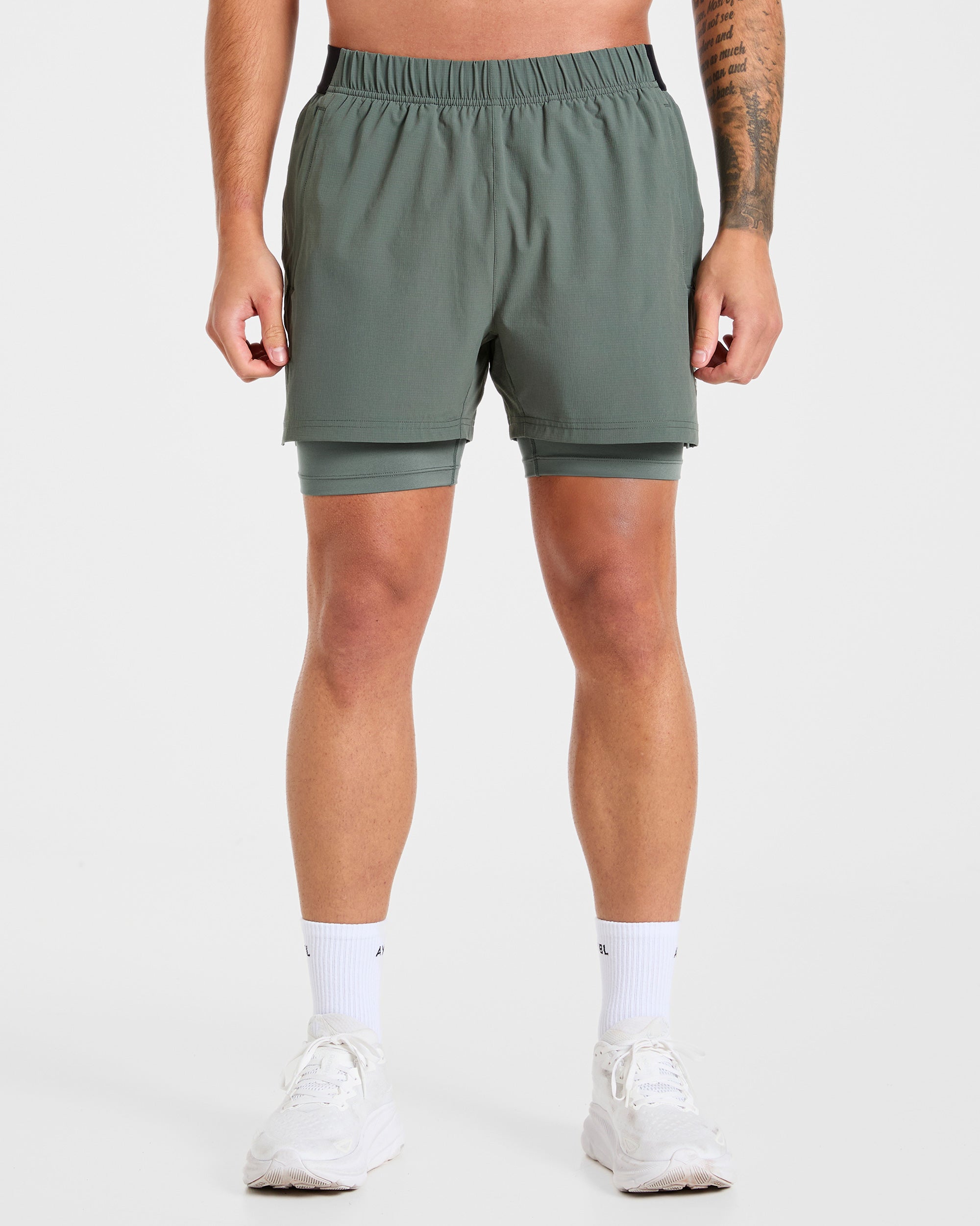 Pantalones cortos Signature 2 en 1 - Olivo oscuro