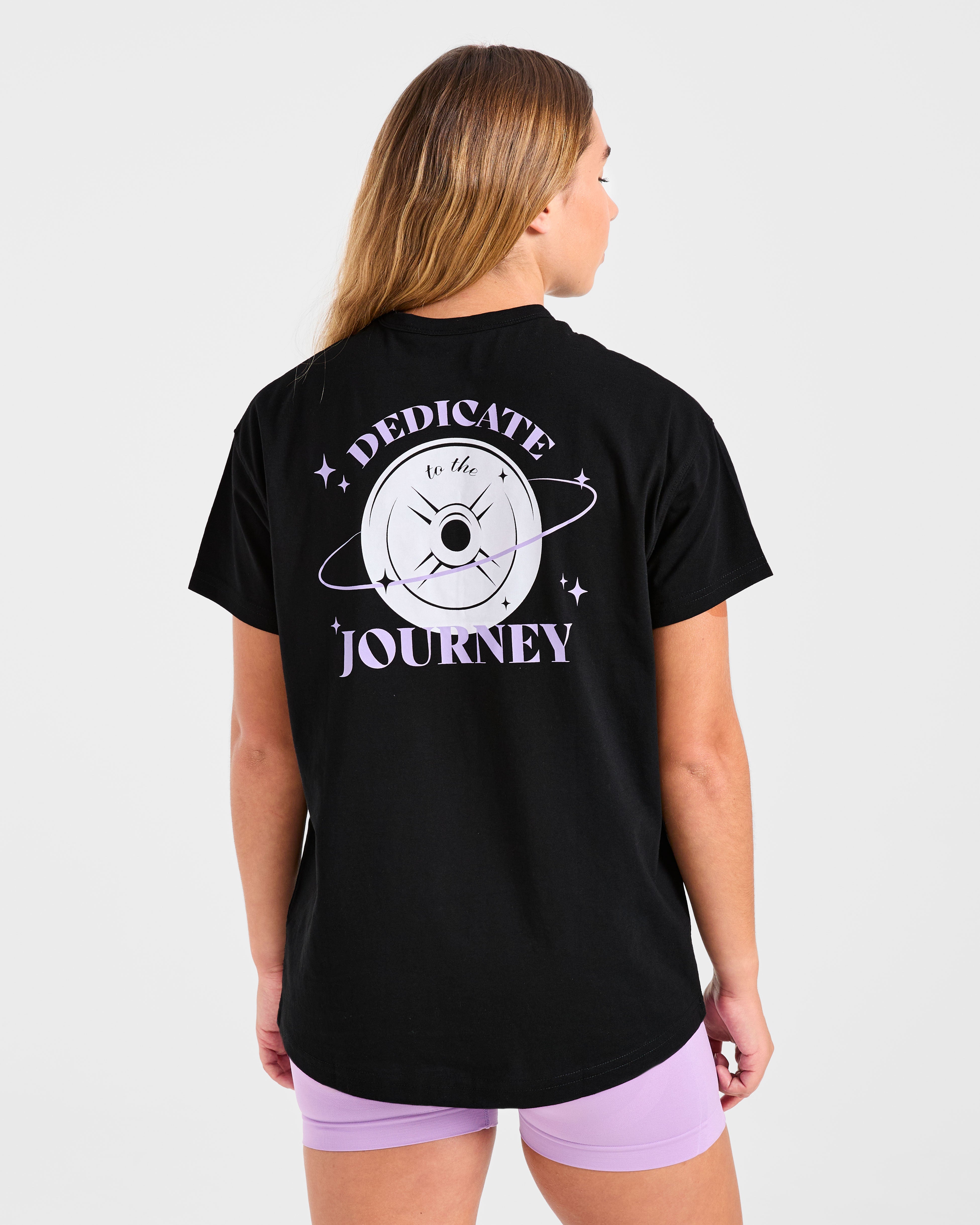 Camiseta Oversized Dedicate To The Journey - Negro