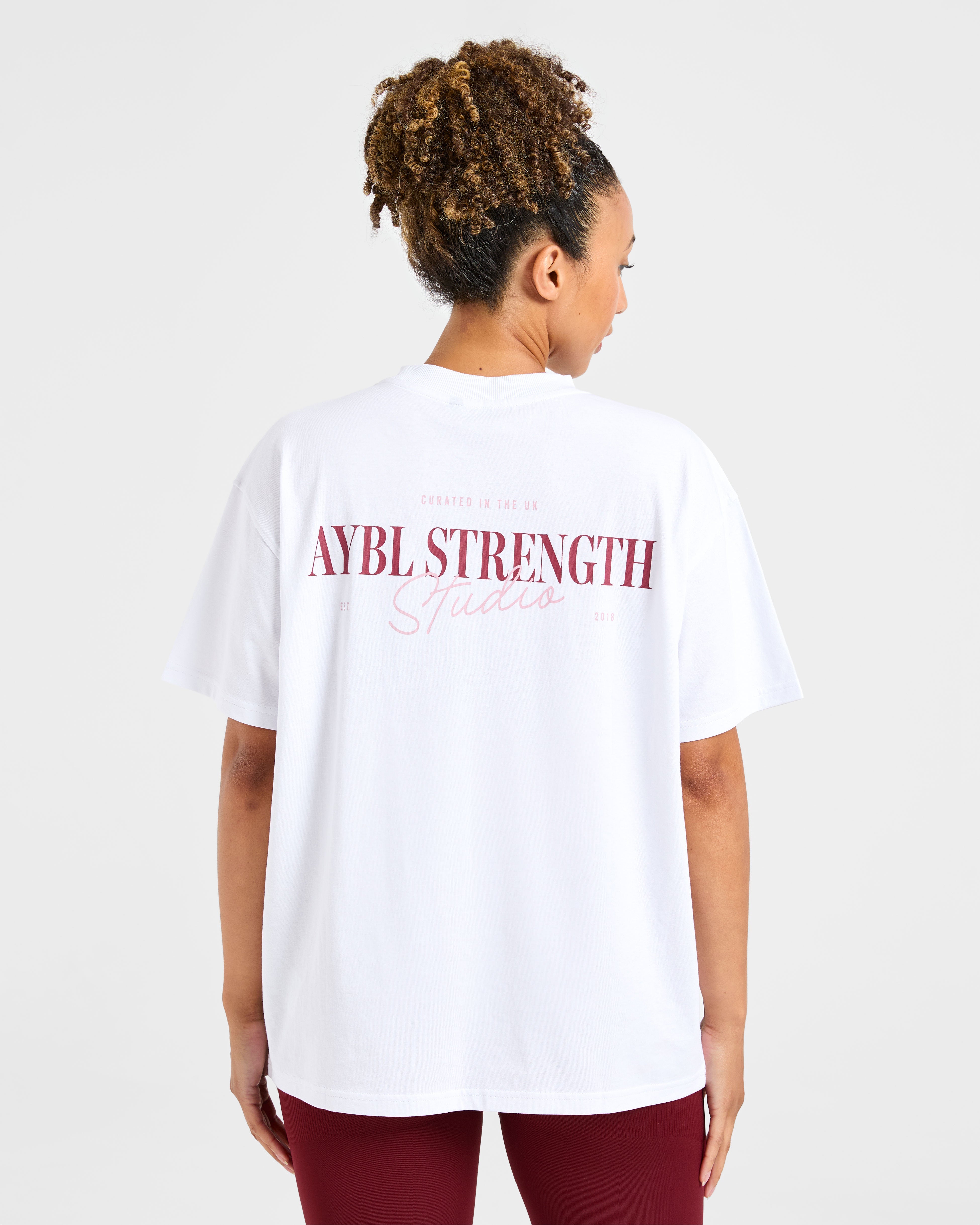 Camiseta Oversized Strength Studio AYBL - Blanco