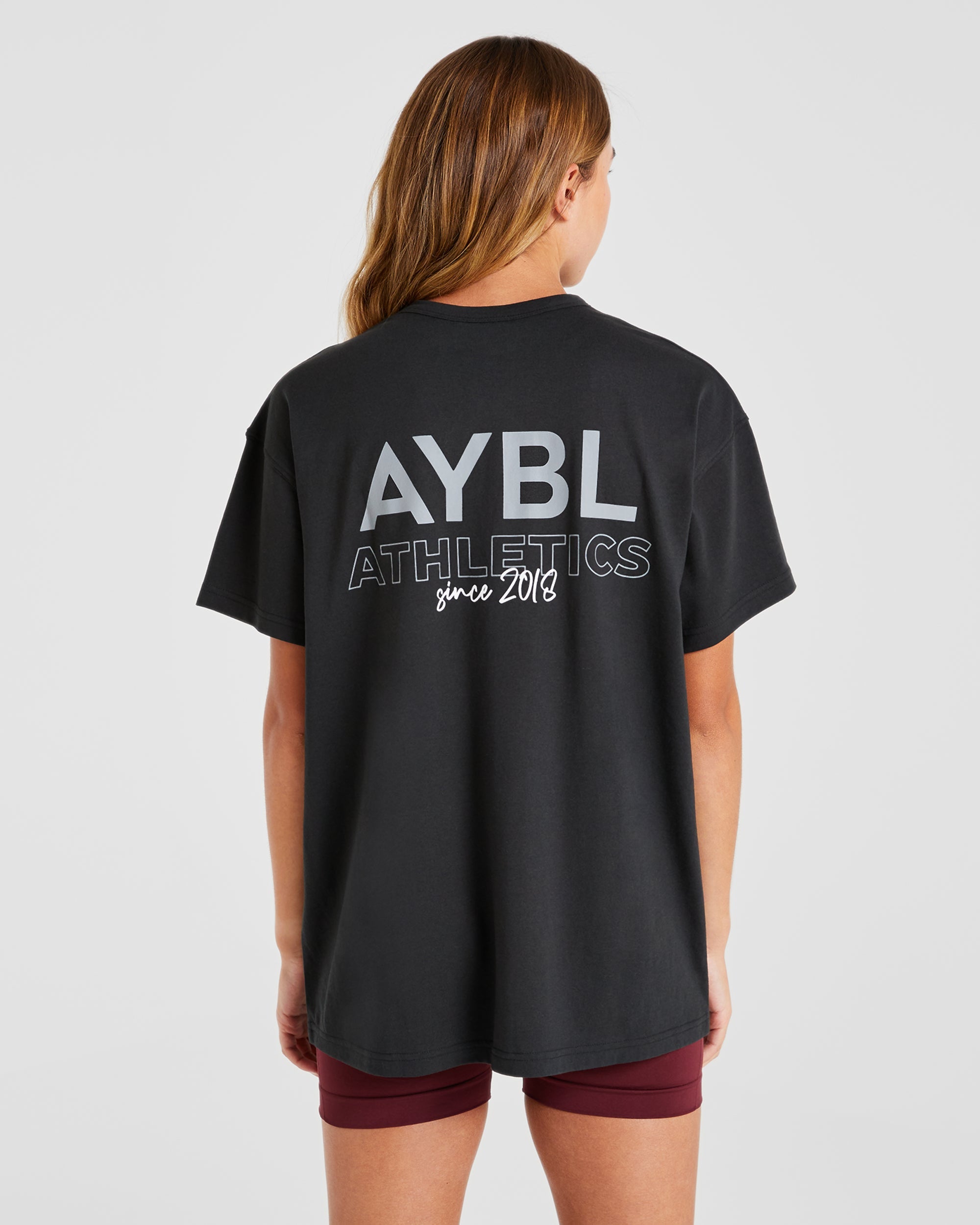 Camiseta Oversized de AYBL Athletics - Negro