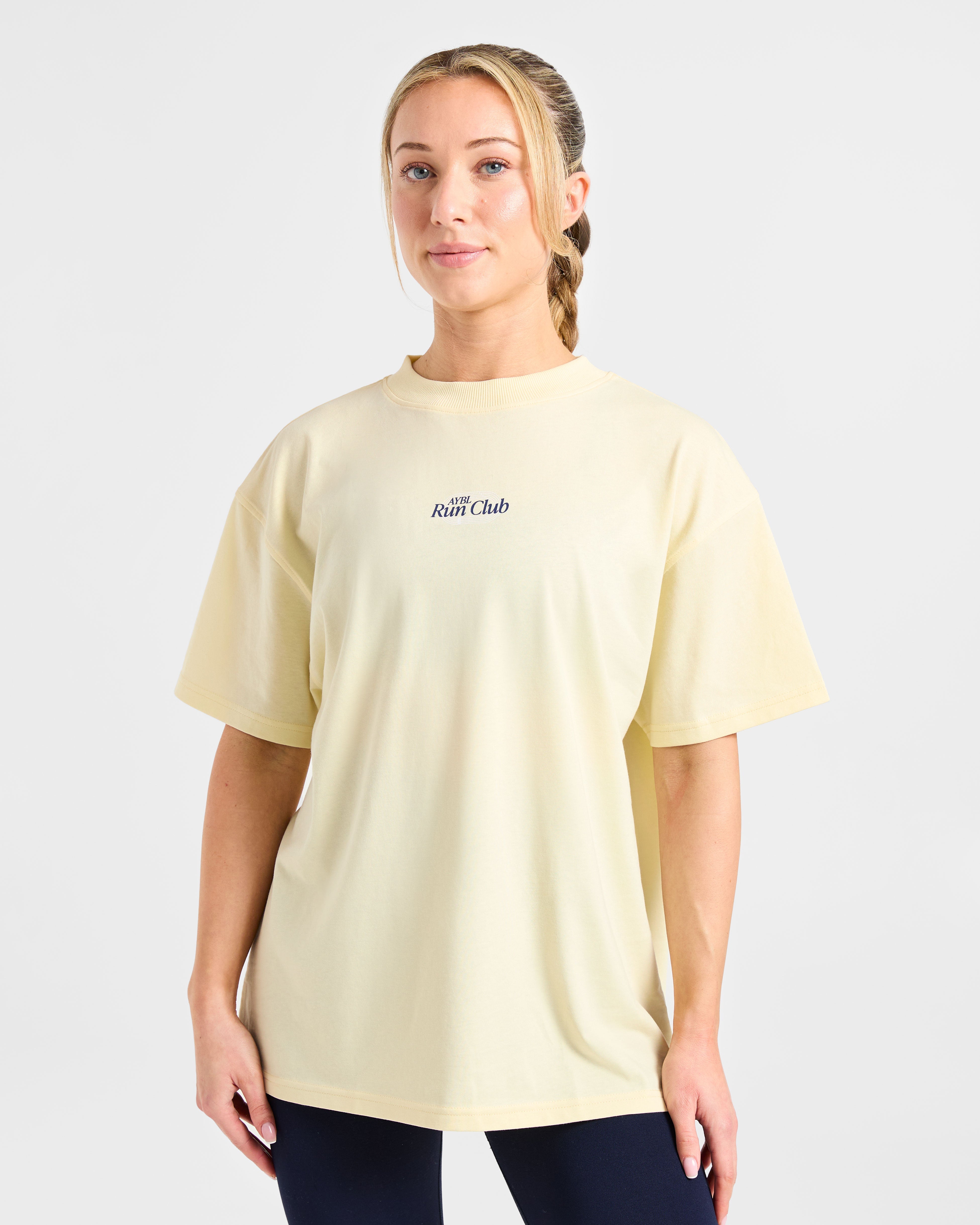 Camiseta Oversized del Club de Carreras - Amarillo Mantequilla