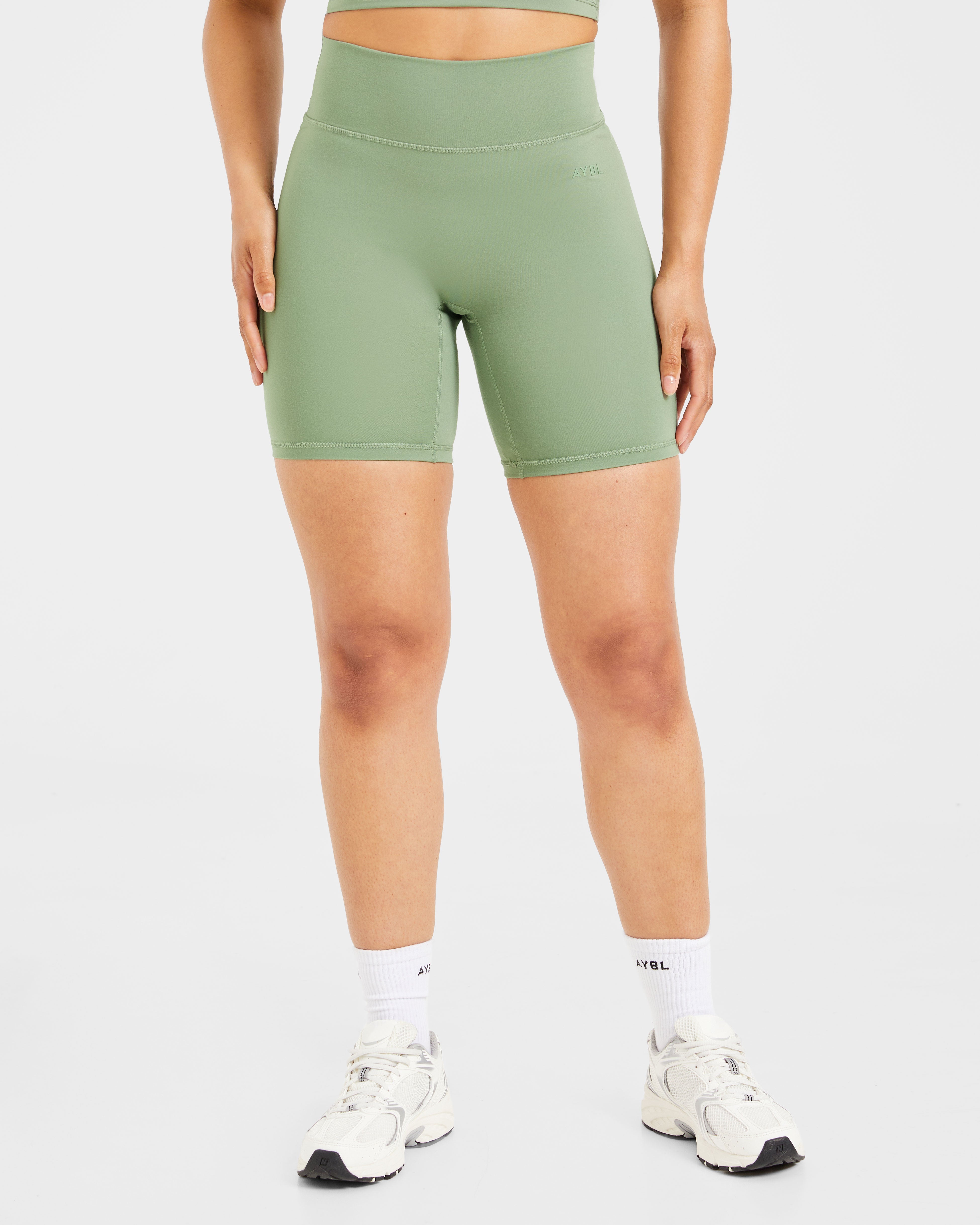 Pantalones cortos de ciclismo Staple - Verde oliva