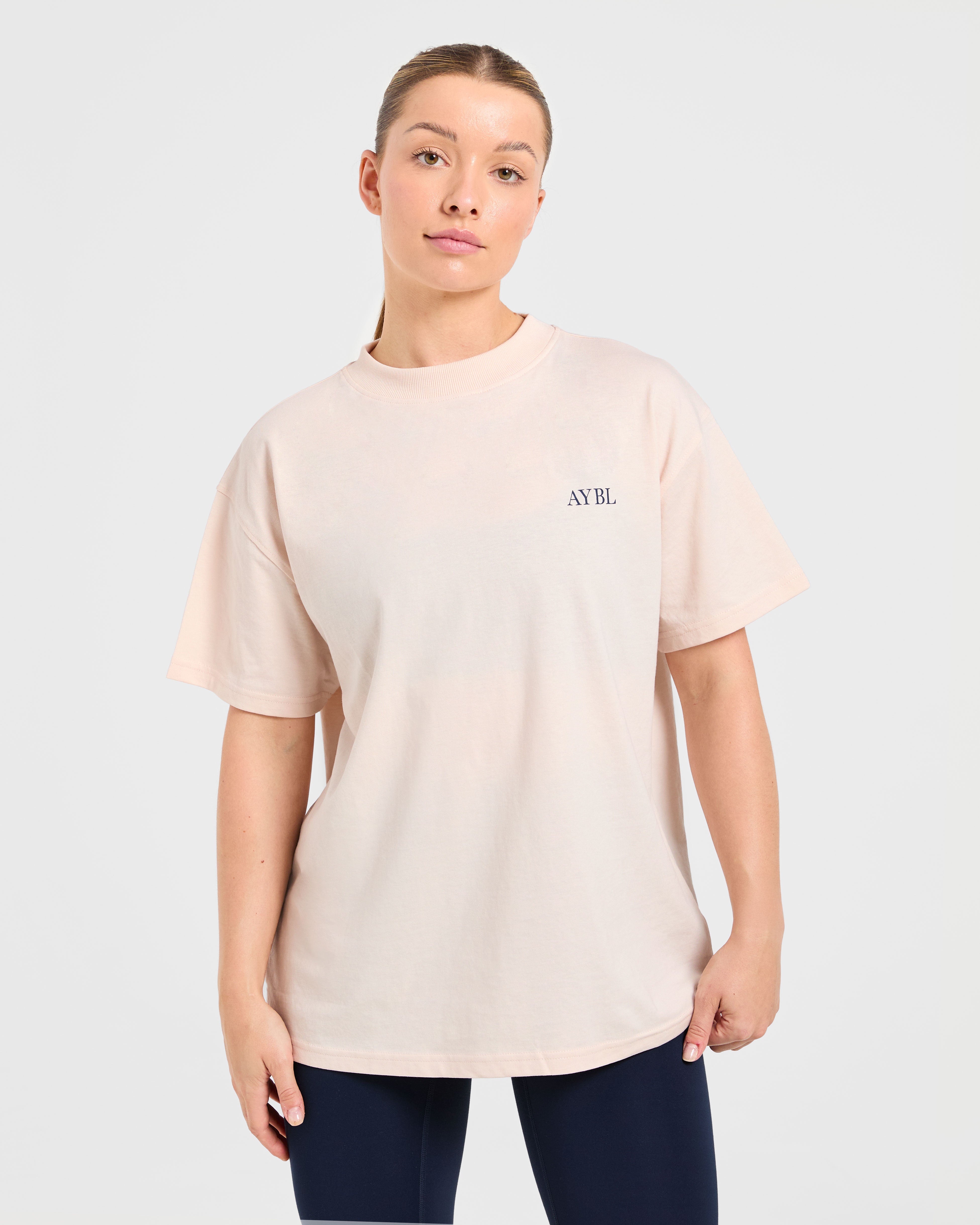 Camiseta Oversized Body, Mind, You - Melocotón/Azul marino