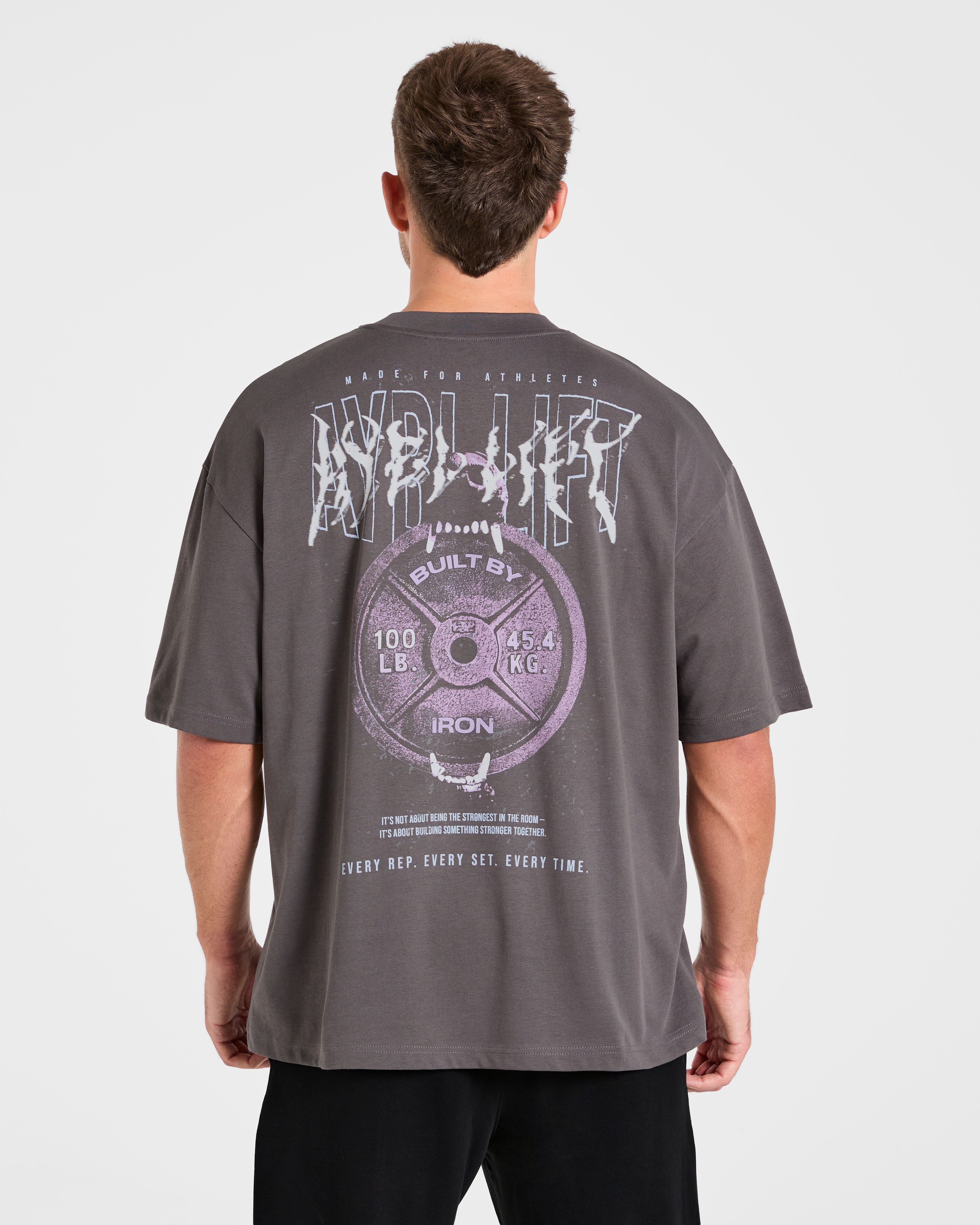 Camiseta Oversized de Fuerza Doberman - Gris Tormenta