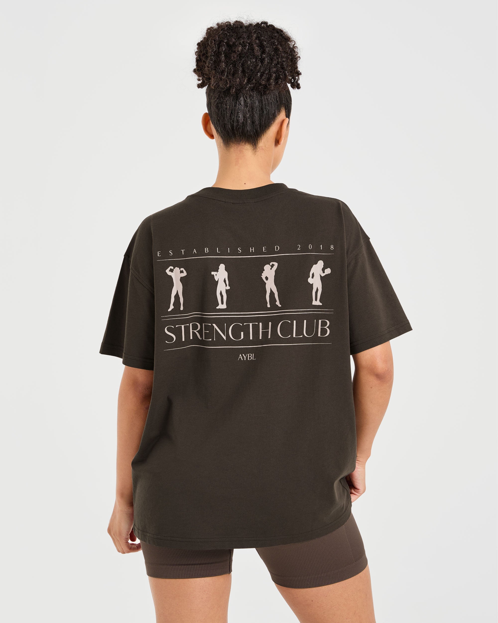 Camiseta Oversized Strength Club - Marrón