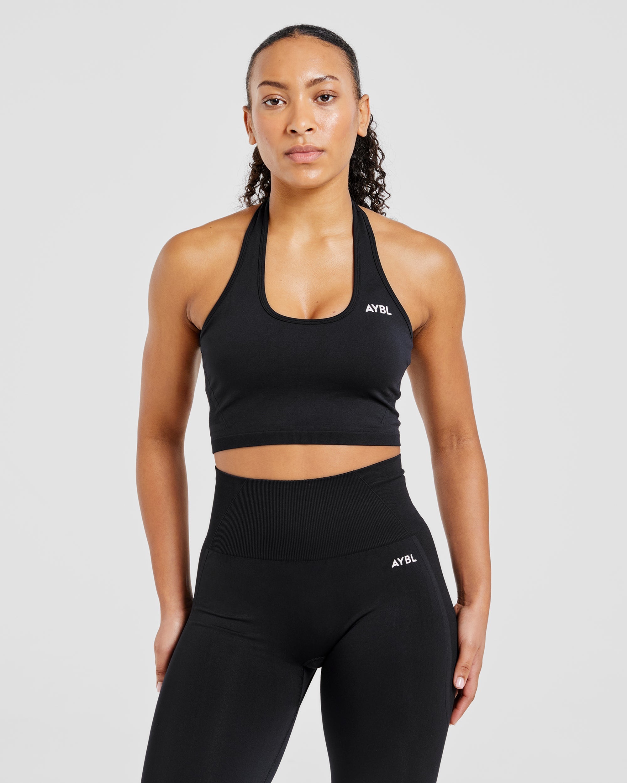 Empower Top Corto Sin Costuras de Tirantes - Negro