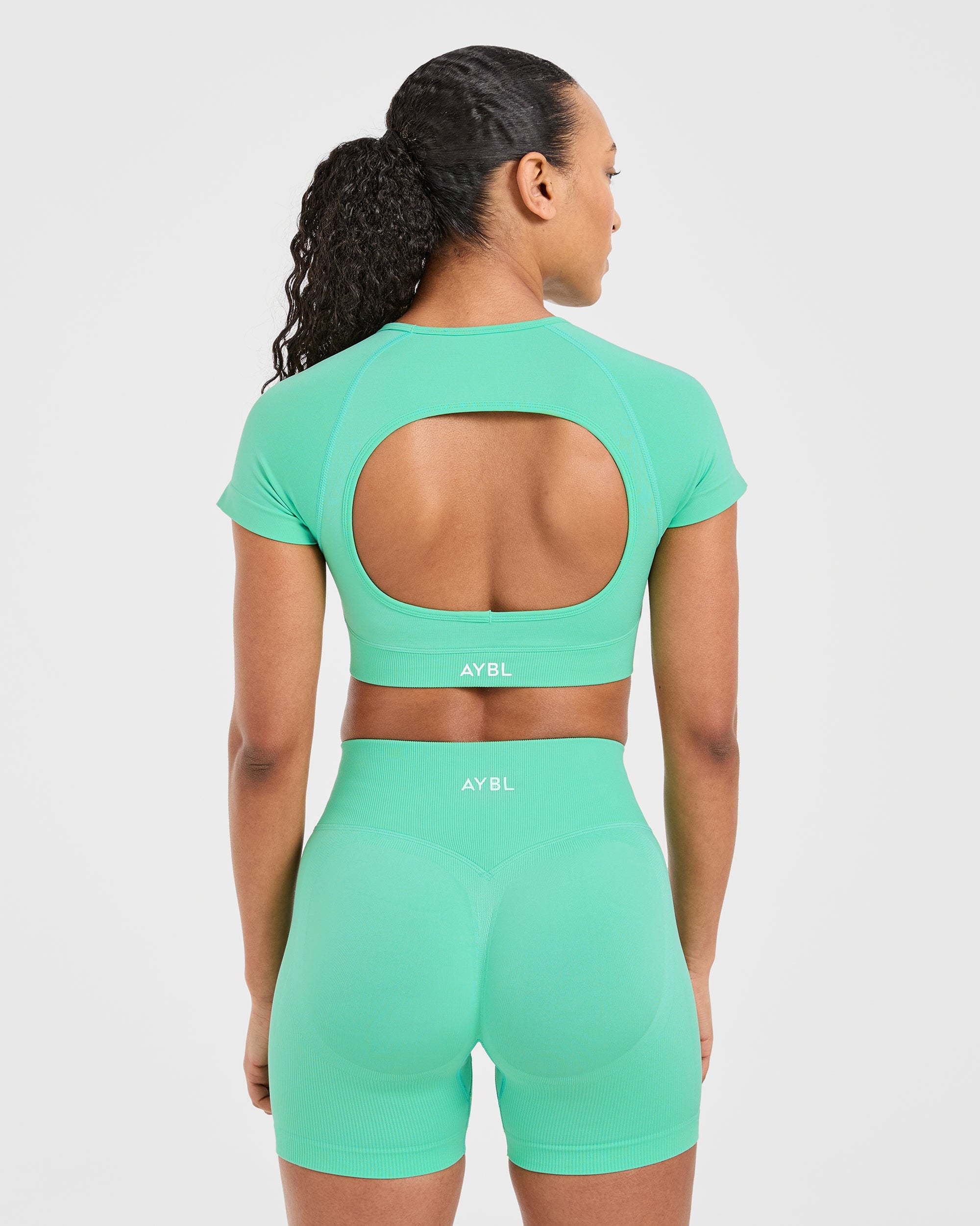 Top Corto Sin Costuras Adapt - Mint de Primavera