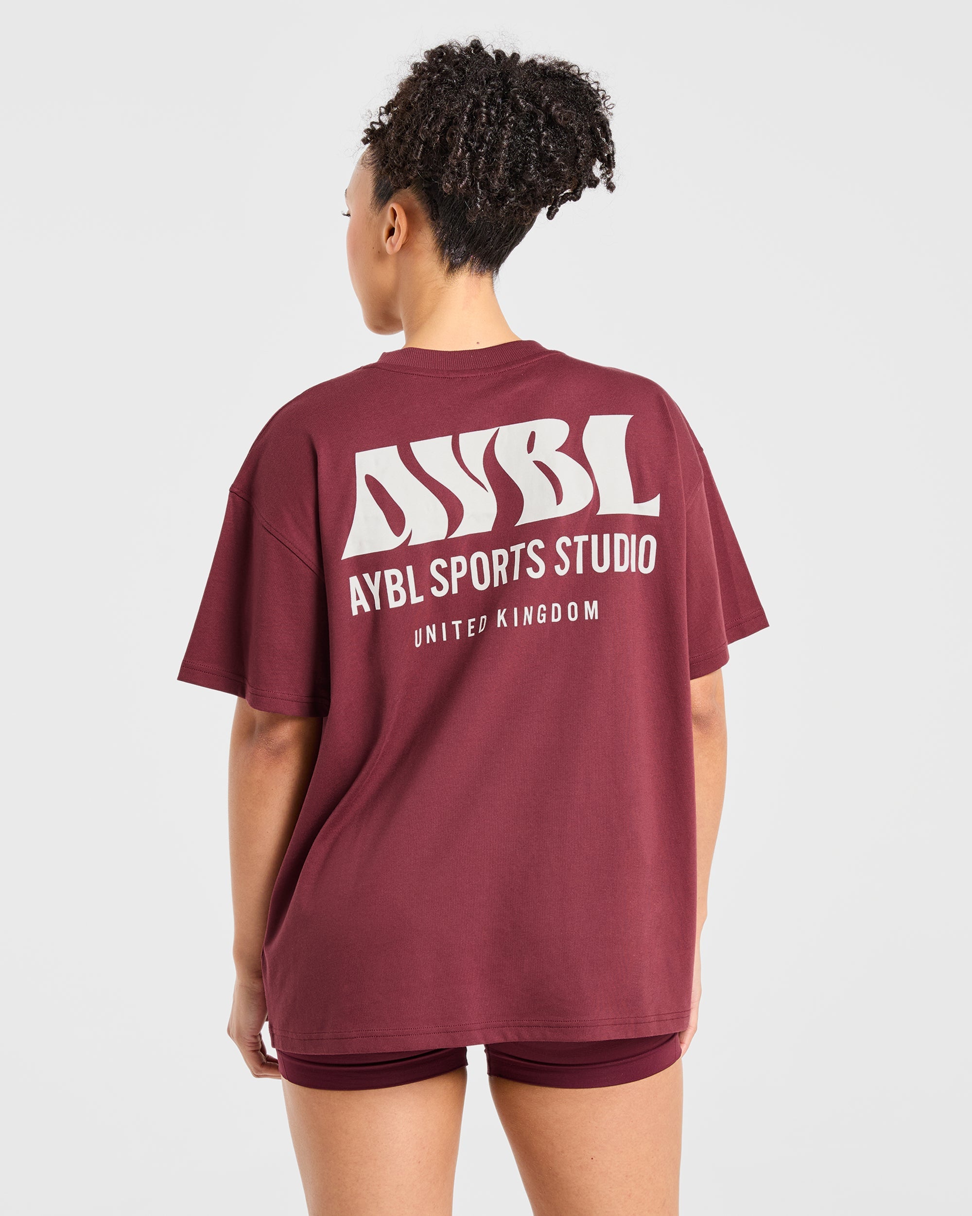 Camiseta Oversized de AYBL Sports Studio - Burdeos