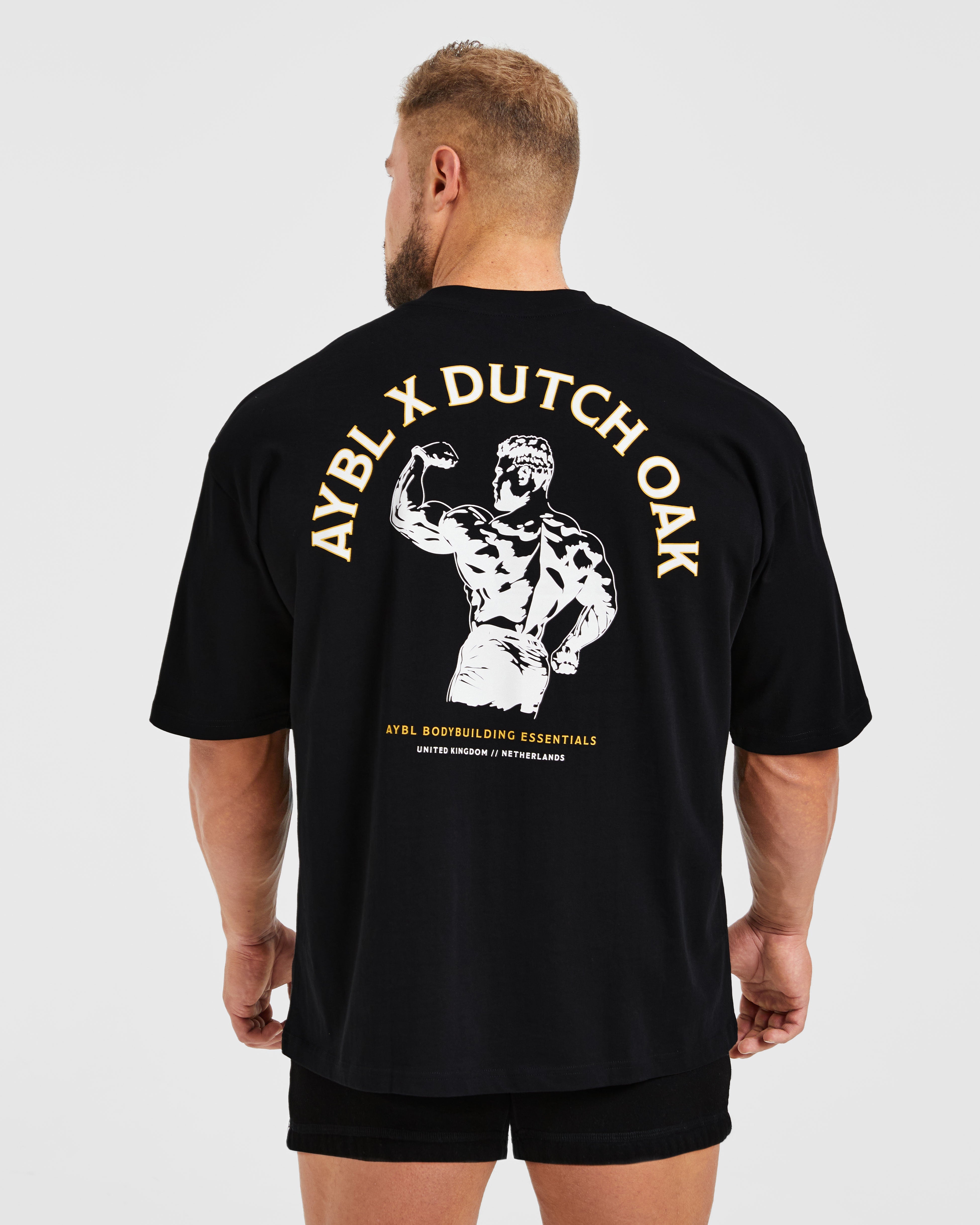 Camiseta Oversized Wesley Vissers X Dutch Oak - Negro/Blanco