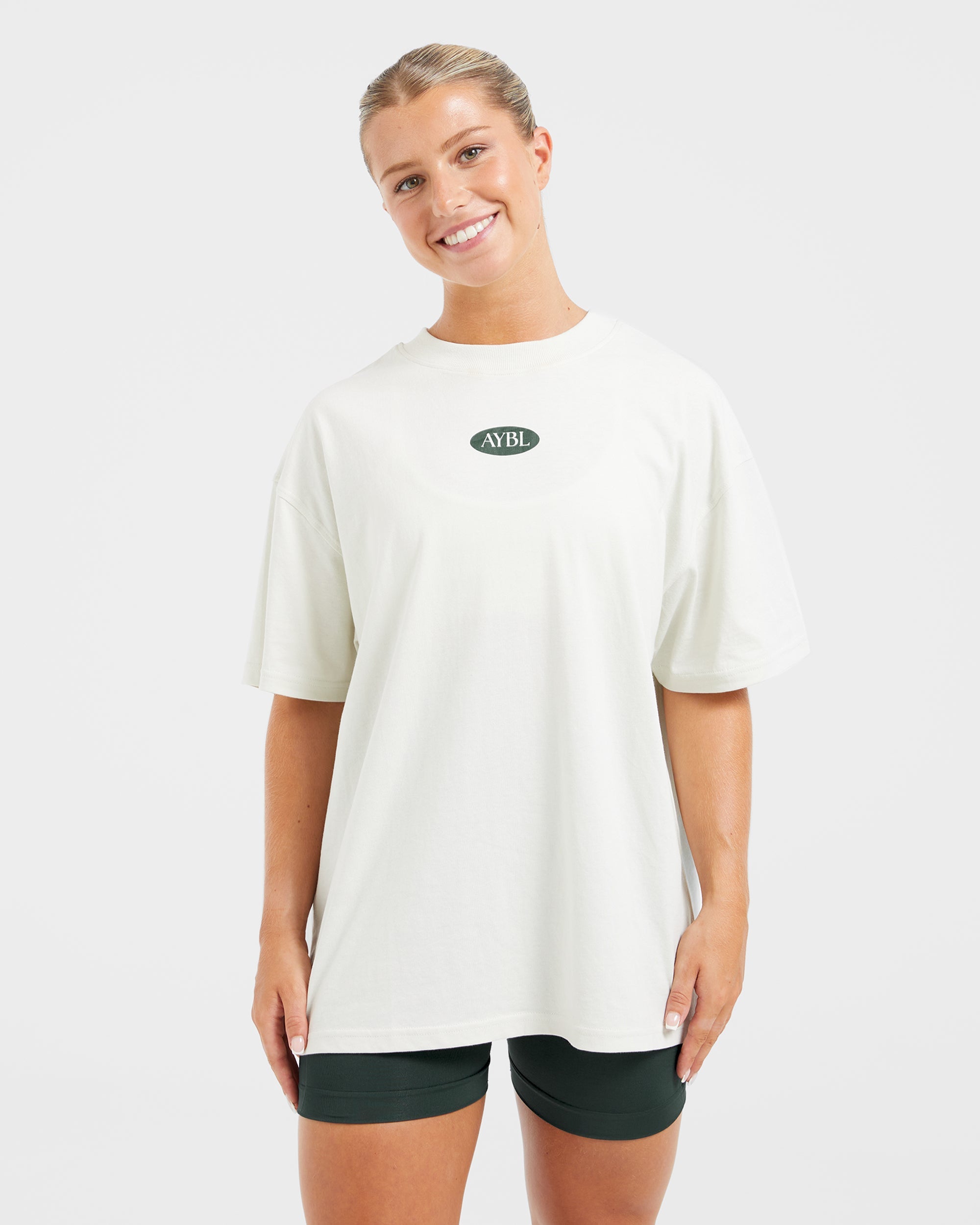 Camiseta Oversized Lifestyle AYBL - Blanco Oficial/Bosque