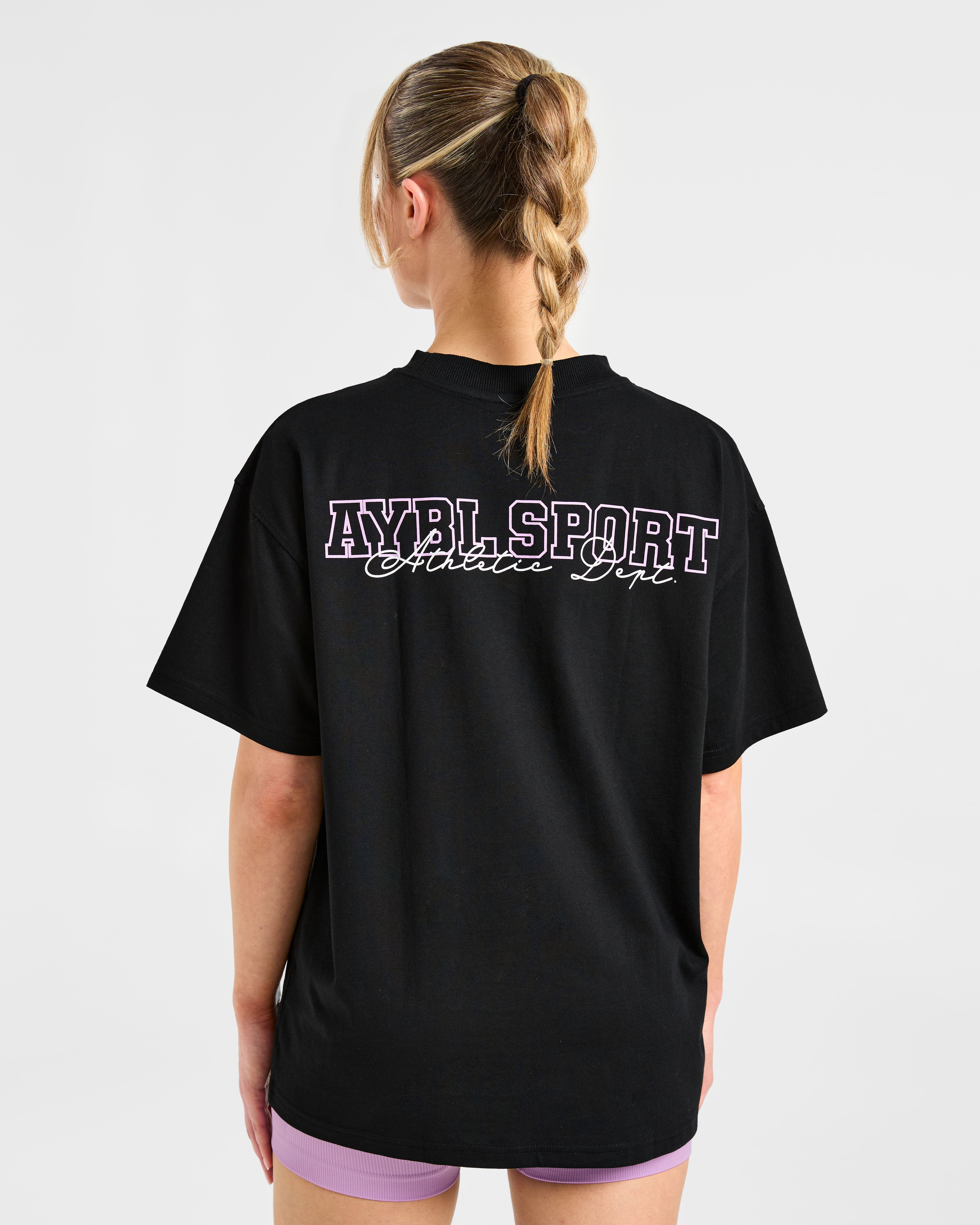 Camiseta Oversized de Varsity Dept. - Negro/Lila