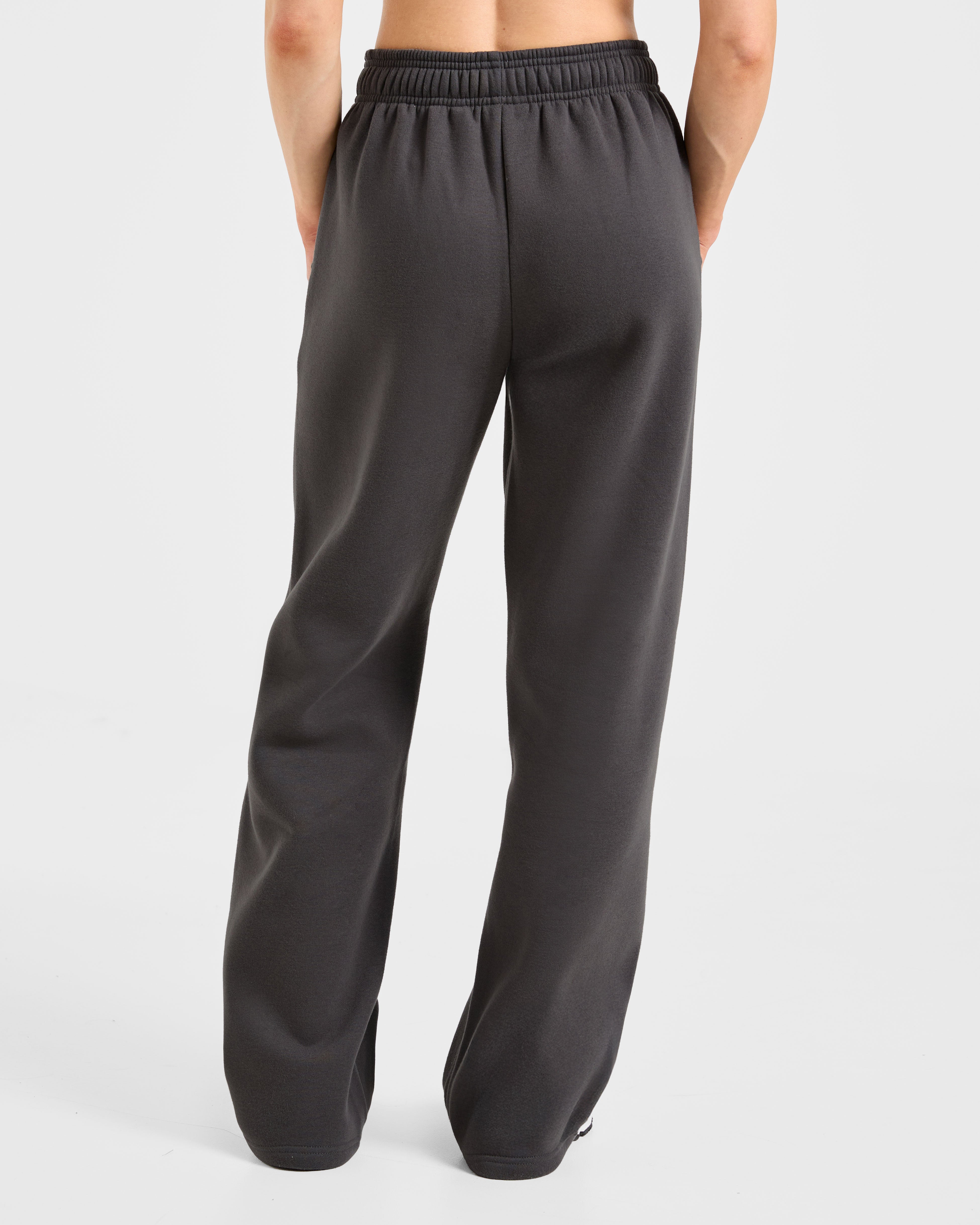 Joggers Oversized de Pierna Recta Essentials para Deportes - Gris Carbón/Rosa