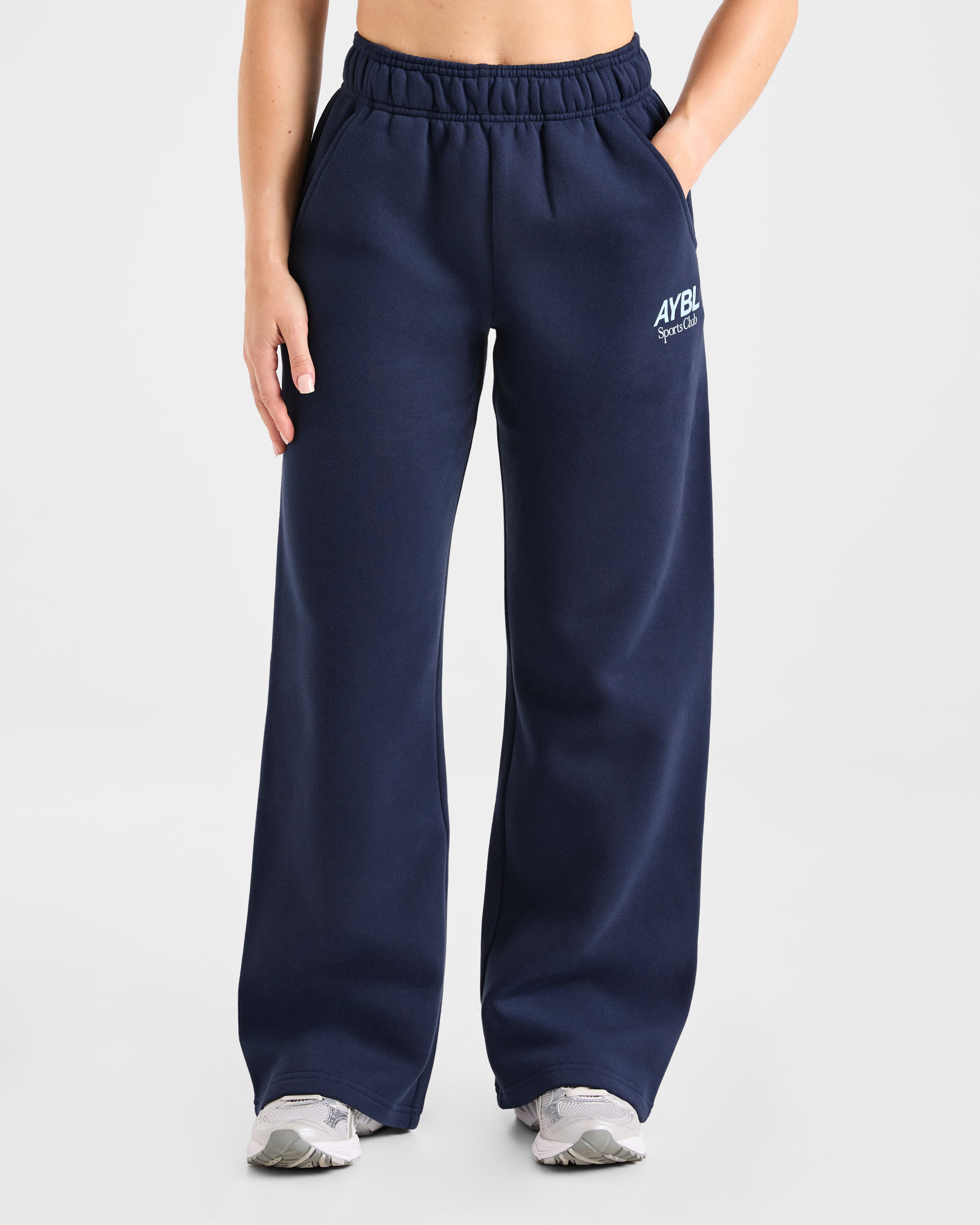 Pantalones Jogger Oversized de AYBL Sports Club - Azul Marino/Azul