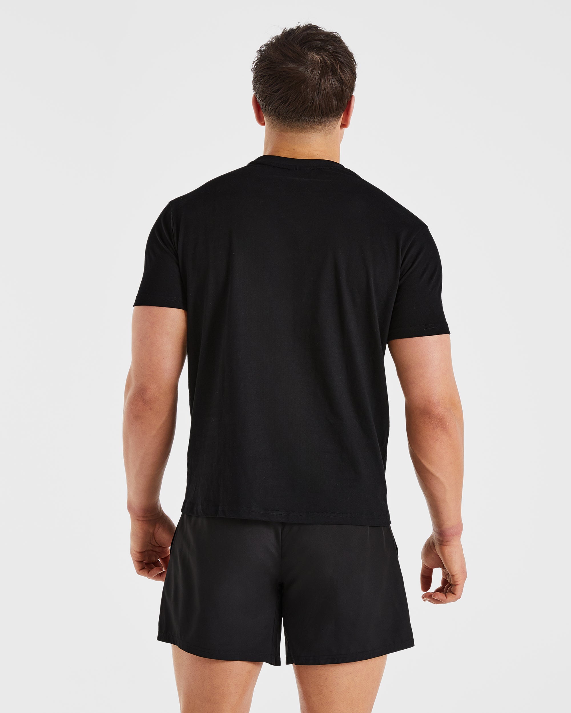 Camiseta Básica - Negro