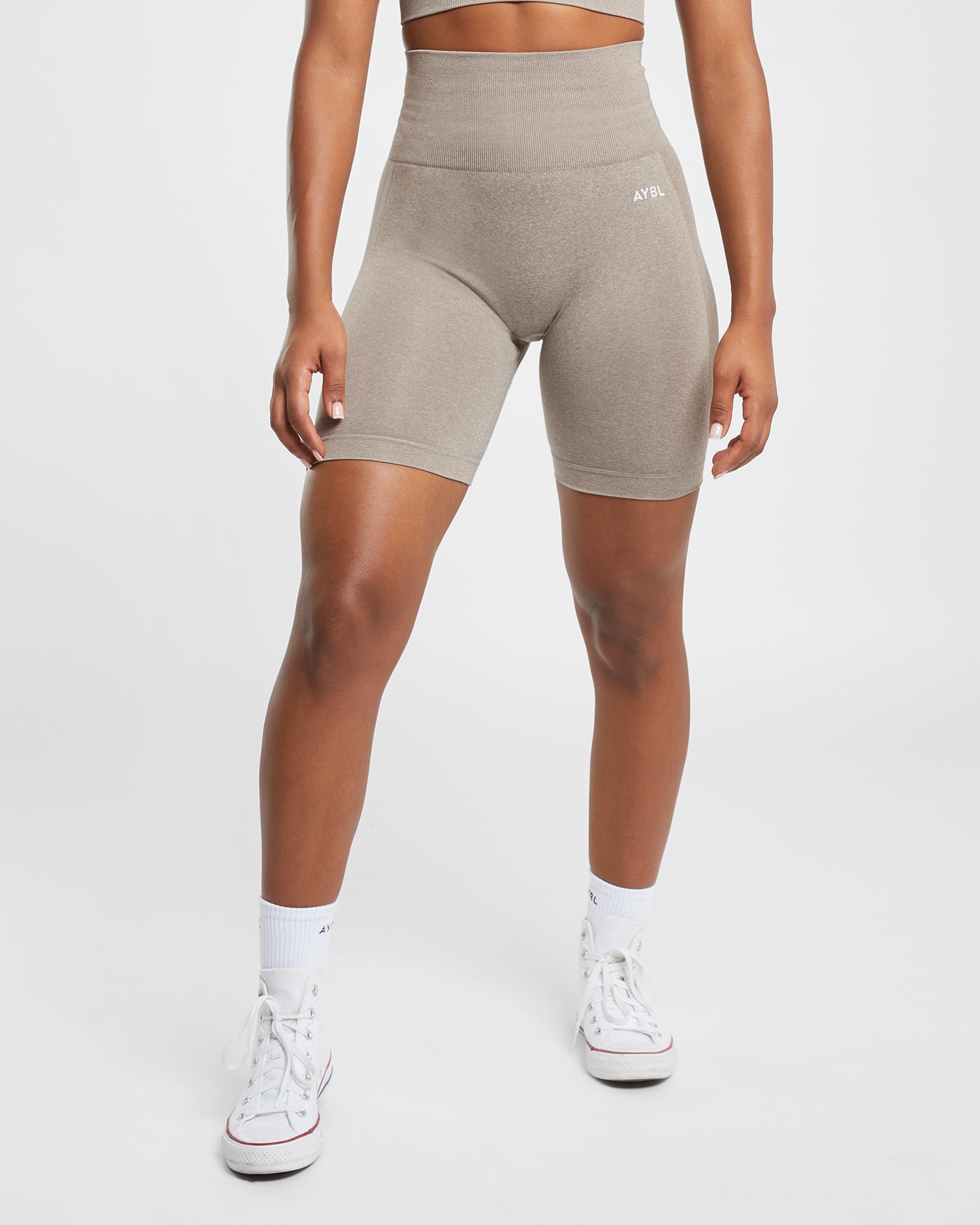 Empower Shorts de Ciclismo Sin Costuras - Gris Mostaza