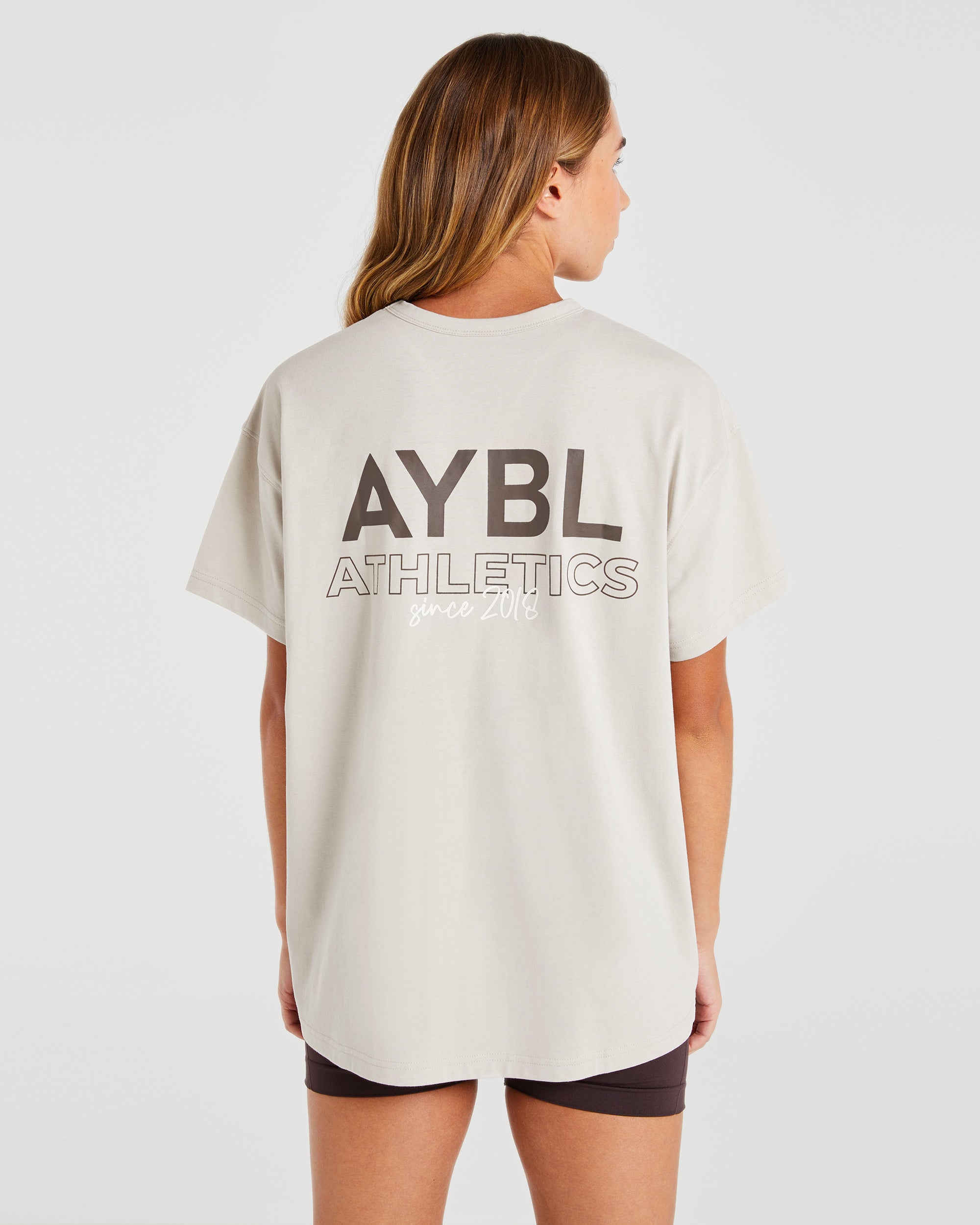 Camiseta Oversized AYBL Athletics - Beige