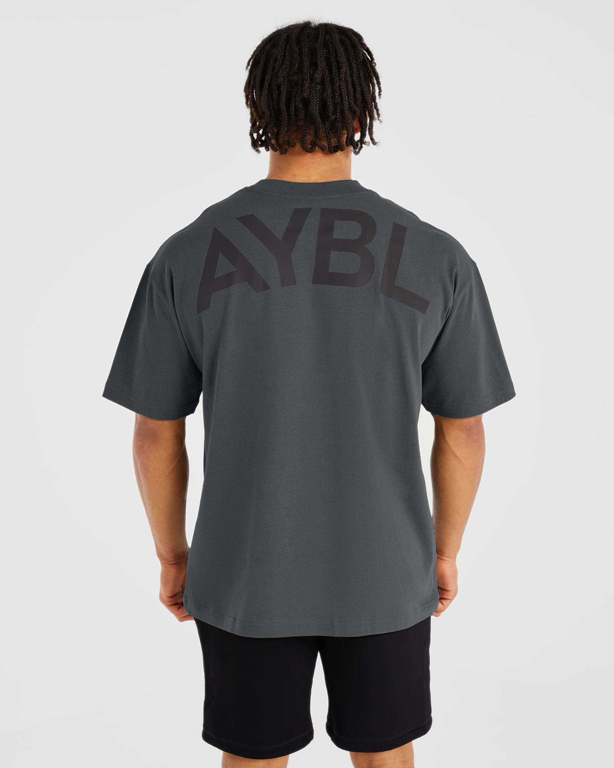 Camiseta Oversized Esencial - Gris carbón