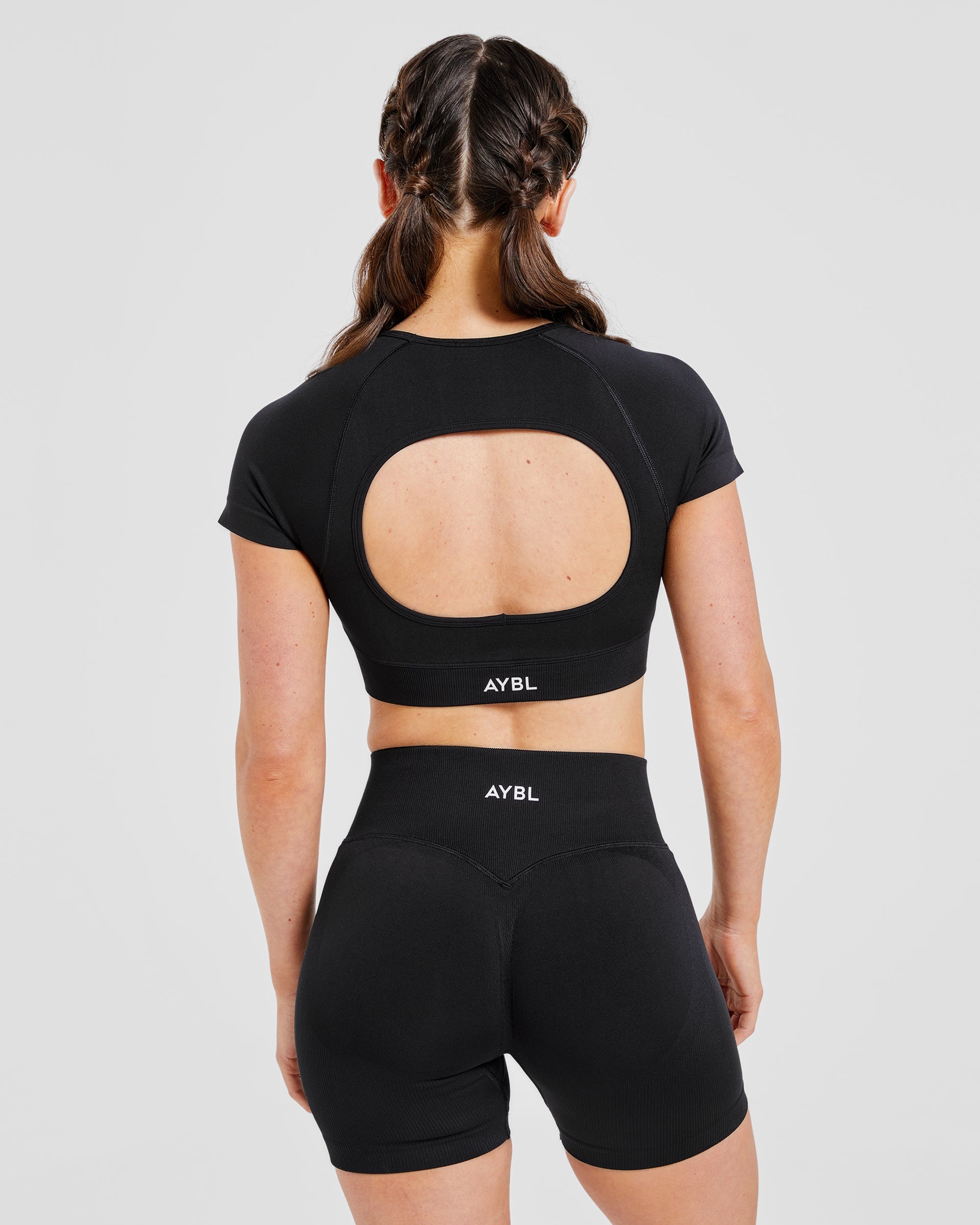 Top Corto Sin Costuras Adapt - Negro
