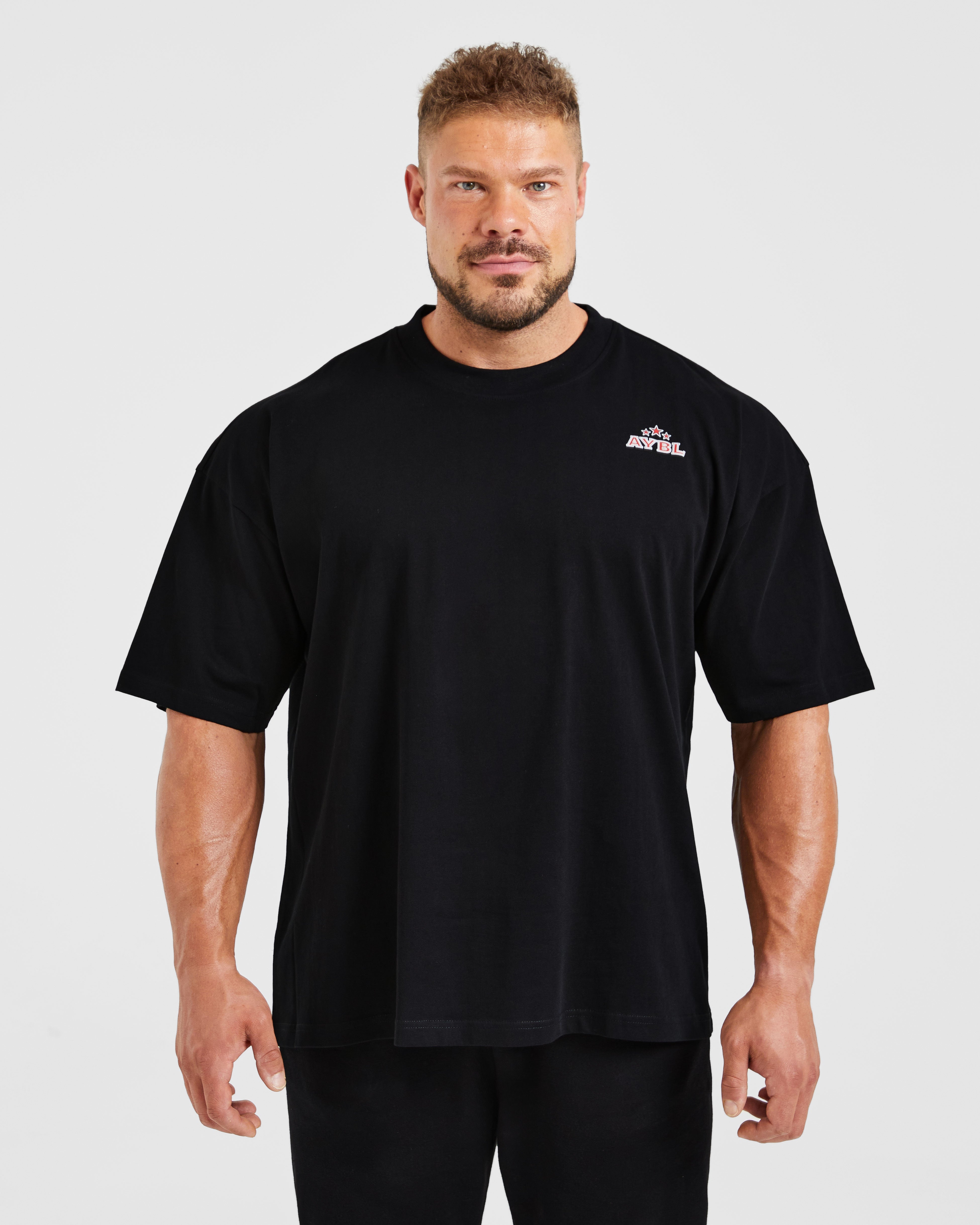 Camiseta Oversized Wesley Vissers X Body Building Essentials - Negro/Rojo
