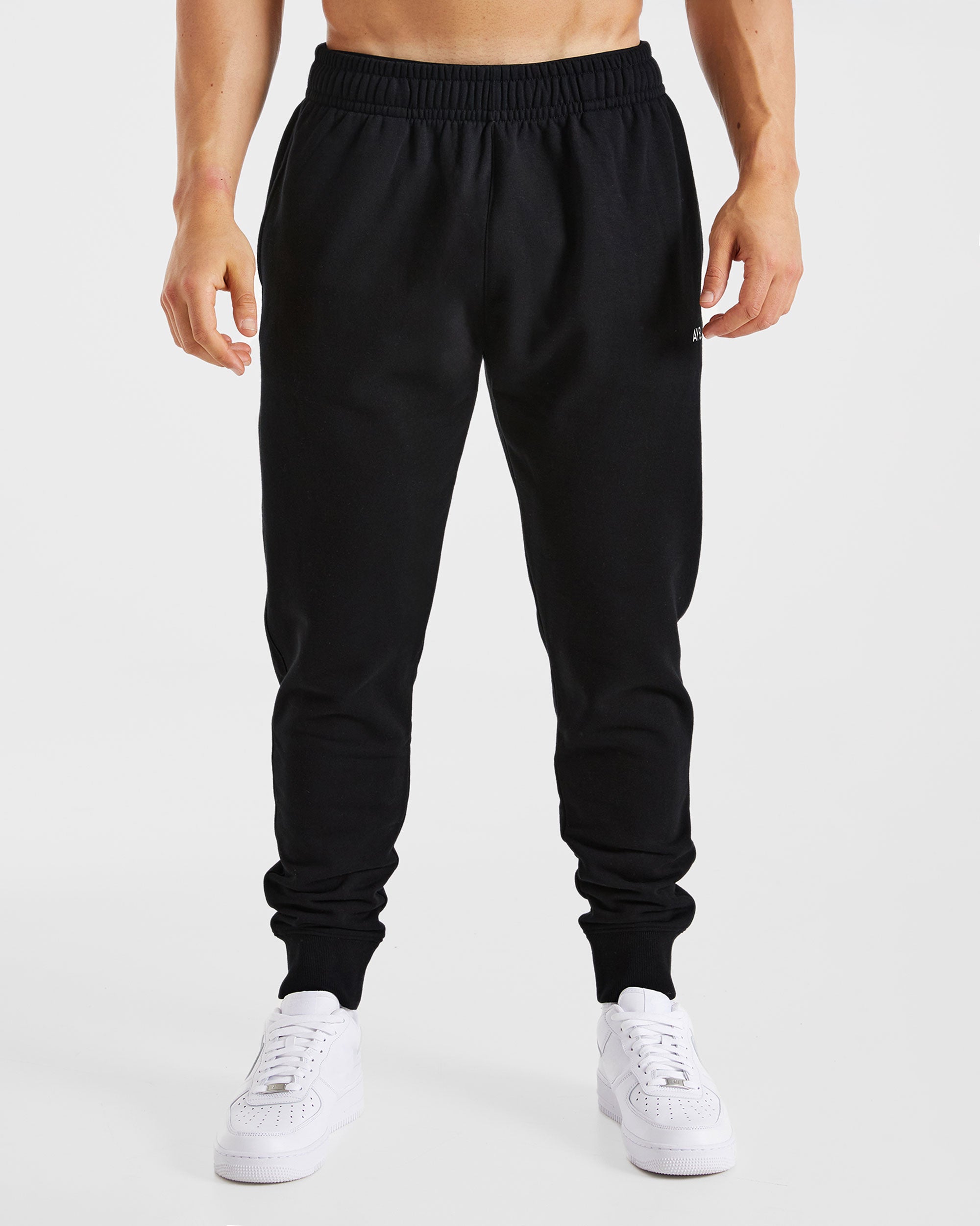 Joggers Esenciales - Negro