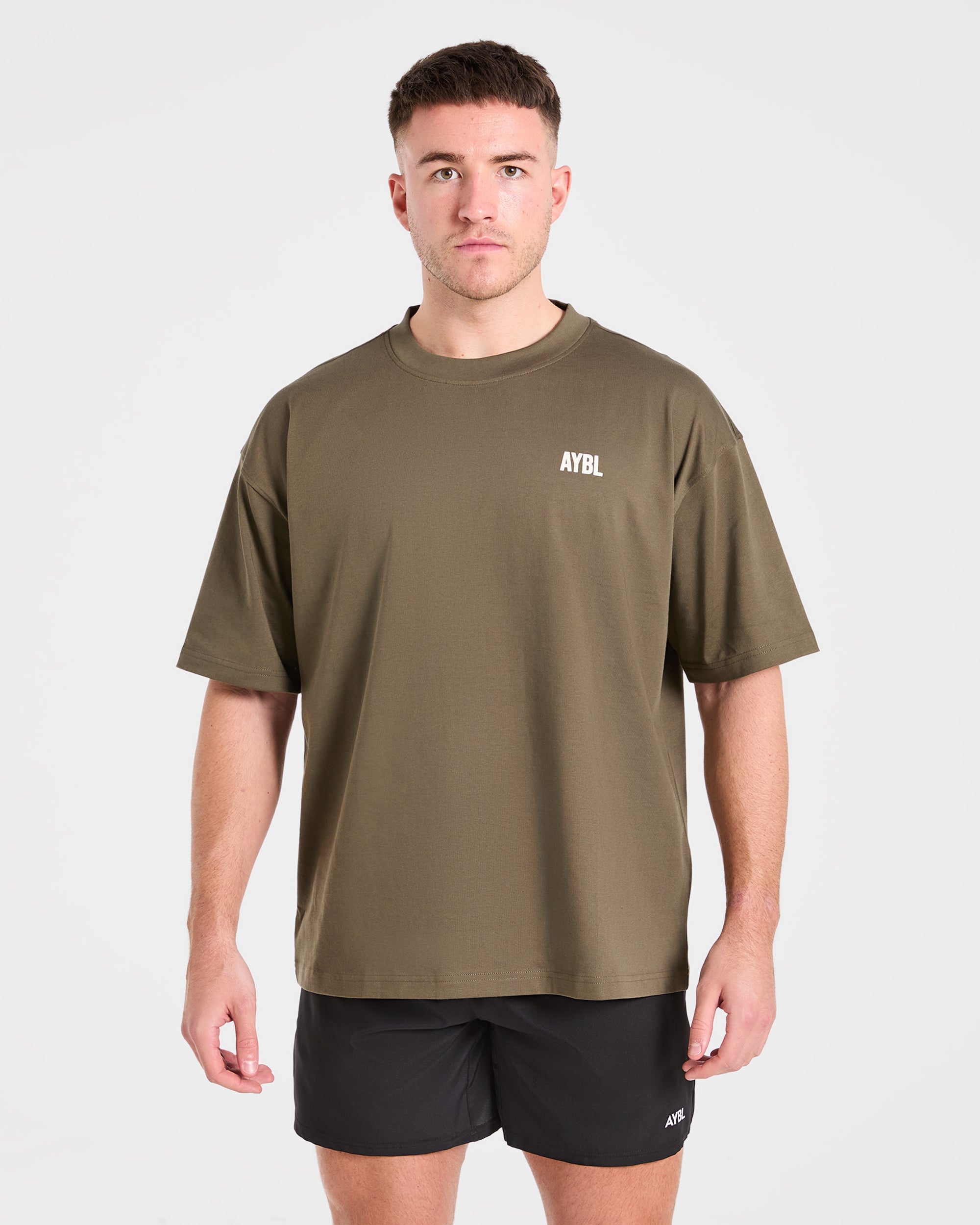 Camiseta Oversized de Hierro AYBL - Verde Oliva
