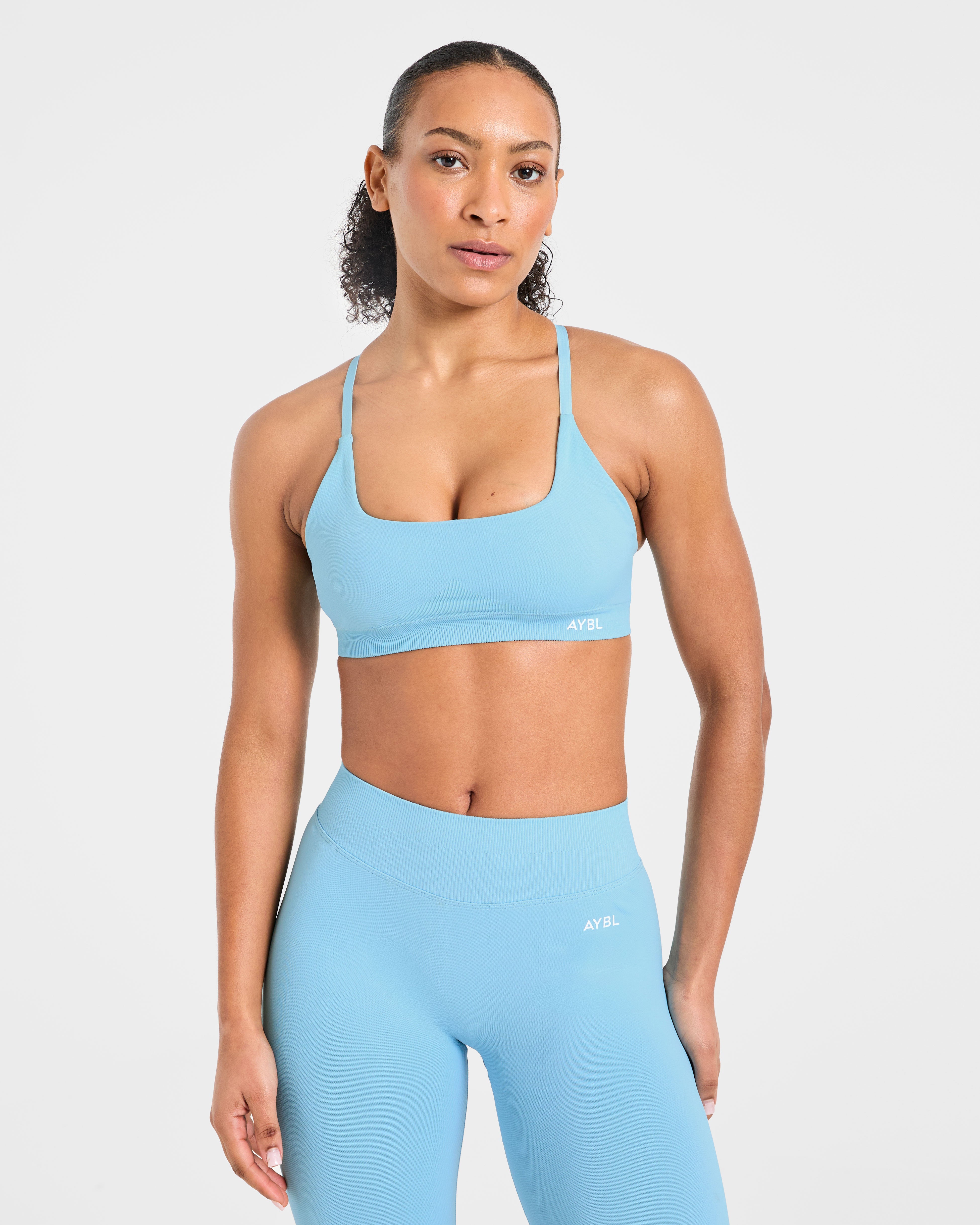 Sports Bra sin costuras Enhance - Azul polvo