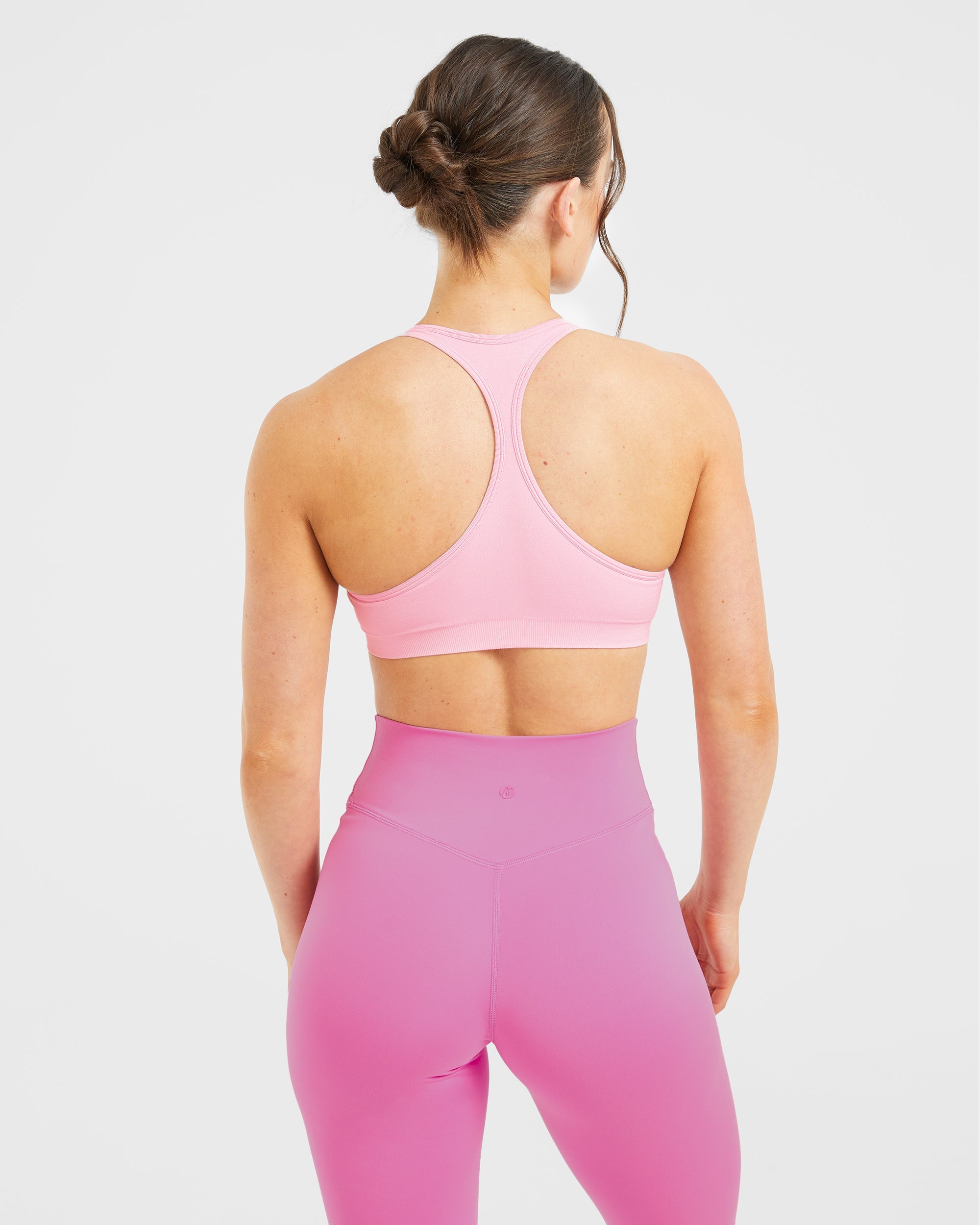Sports Bra Racer Back Sin Costuras Esencial - Rosa Bebé