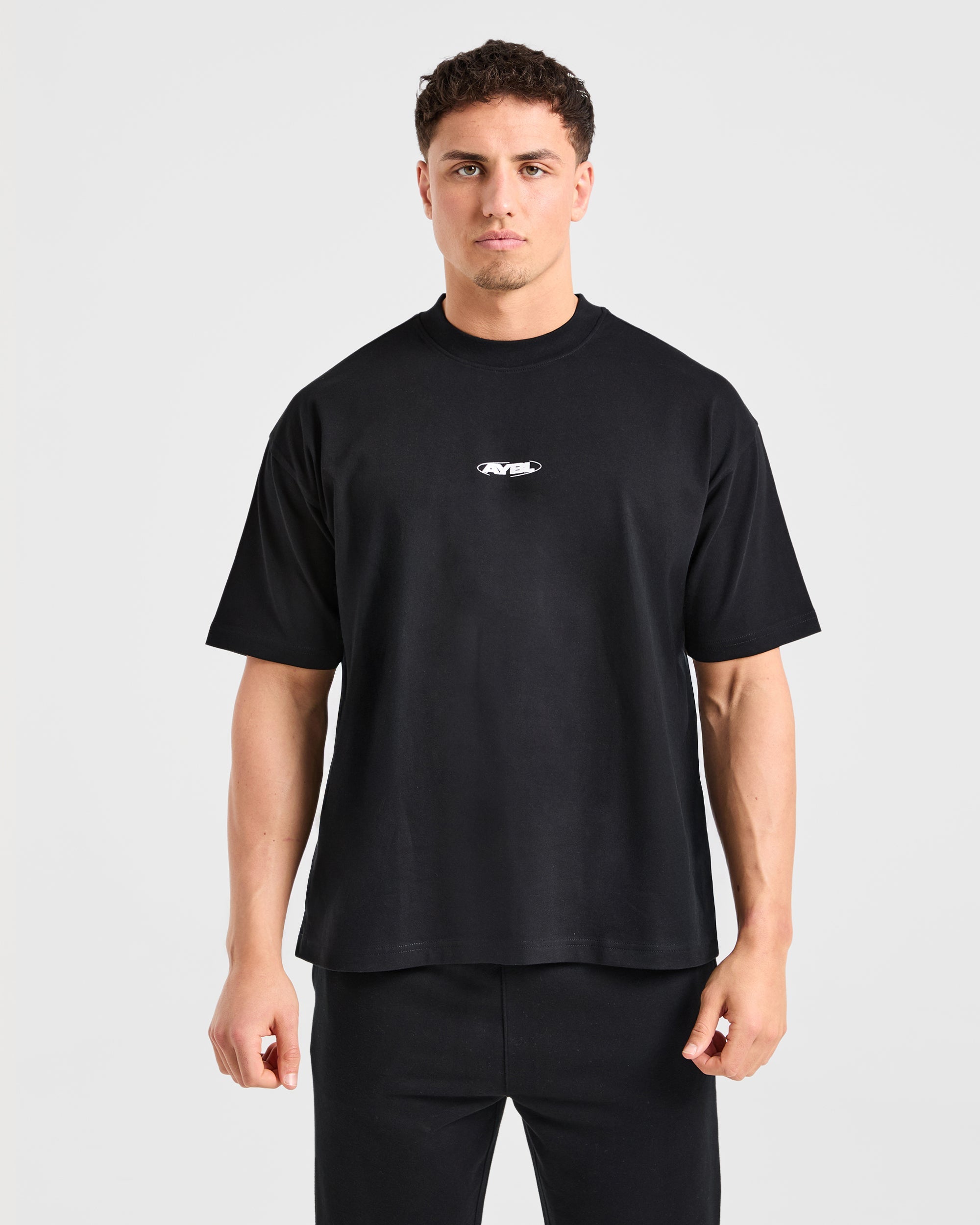 Camiseta Oversized Orbit - Negro