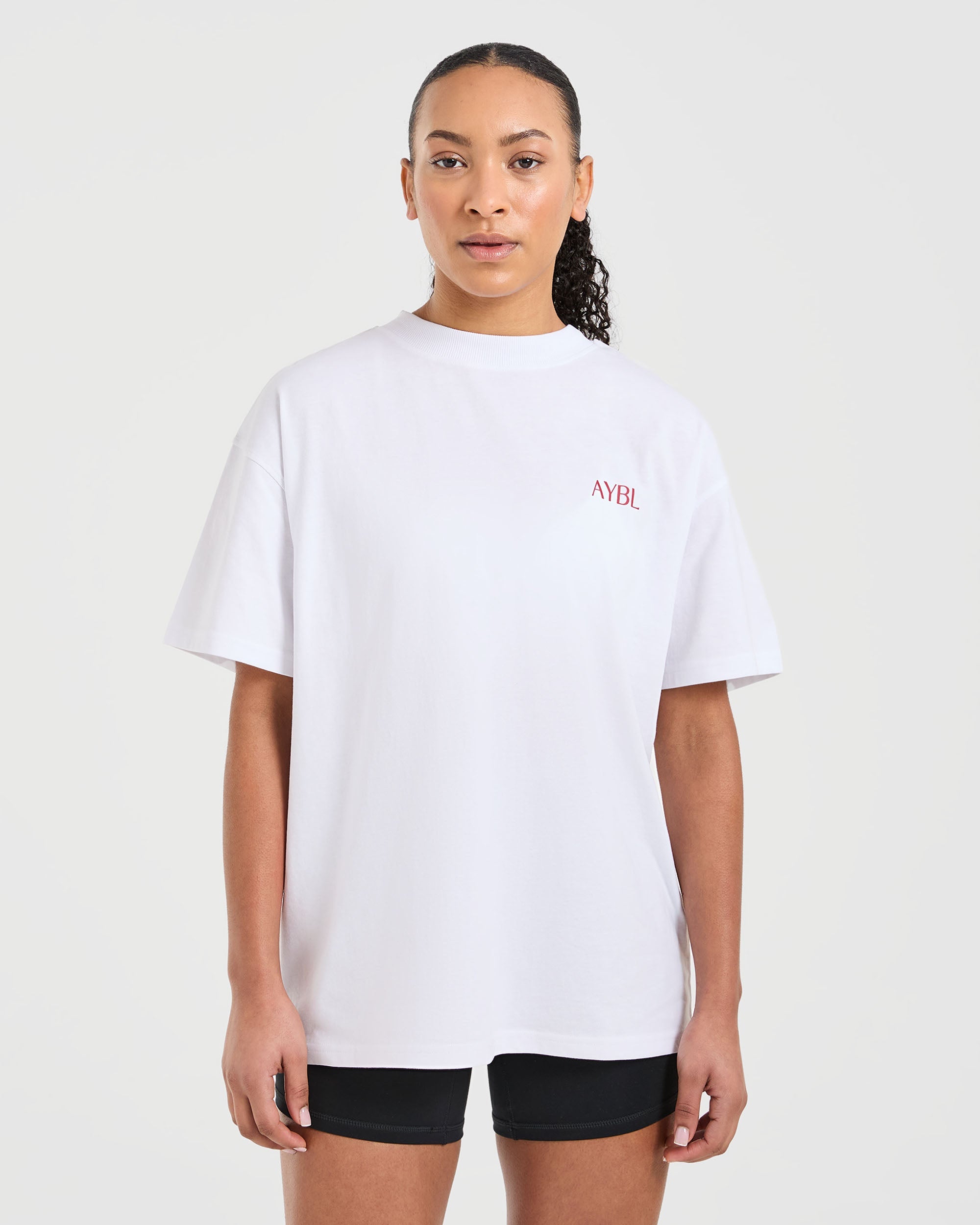 Camiseta Oversized de Strength Club - Blanco/Rojo