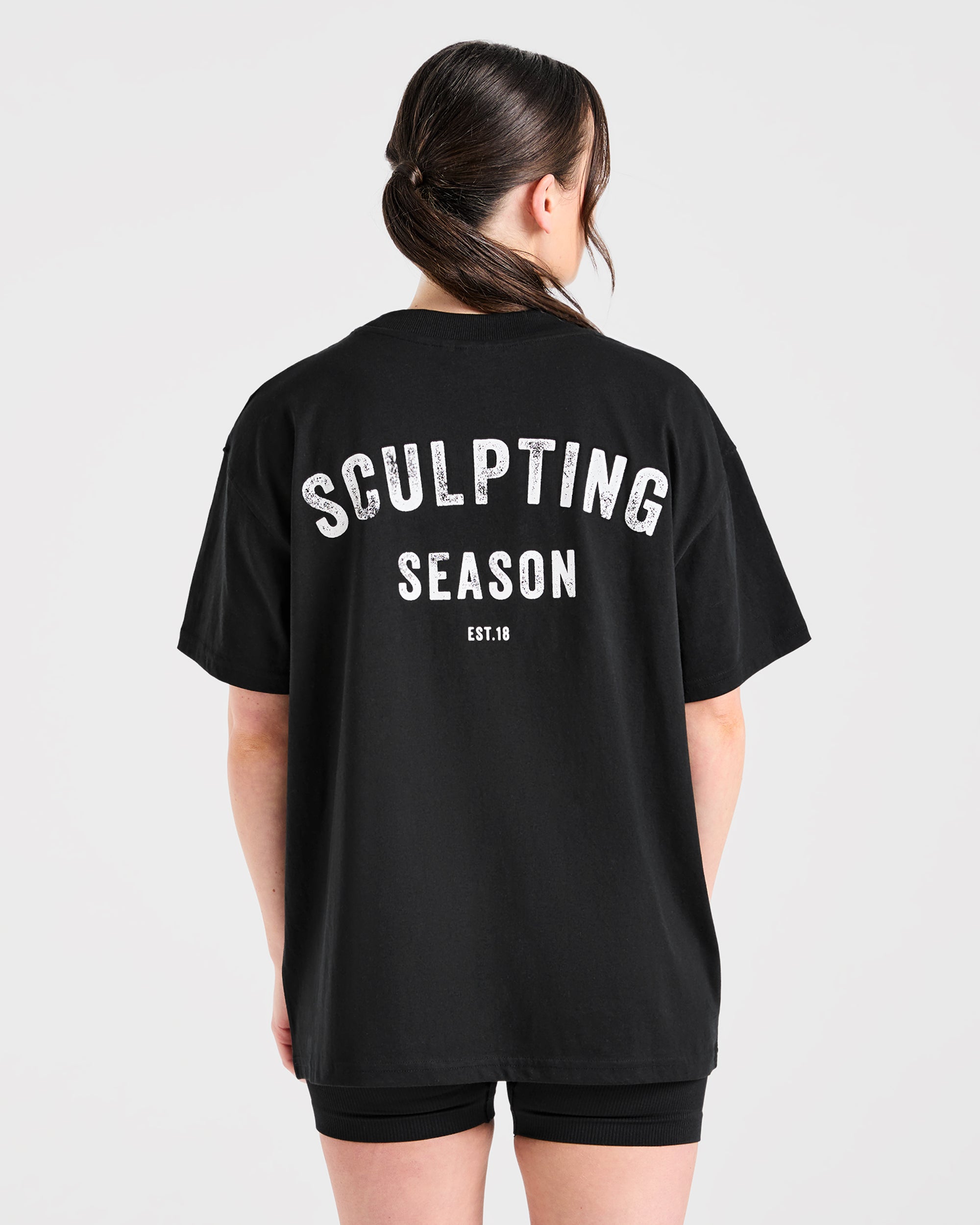 Camiseta Oversized de Temporada Escultura - Negro