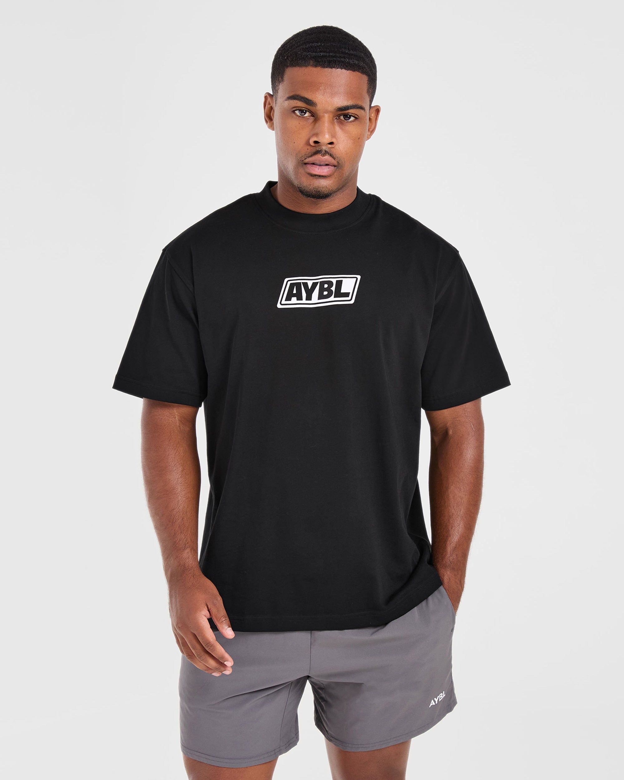 Camiseta Oversized Retro - Negro