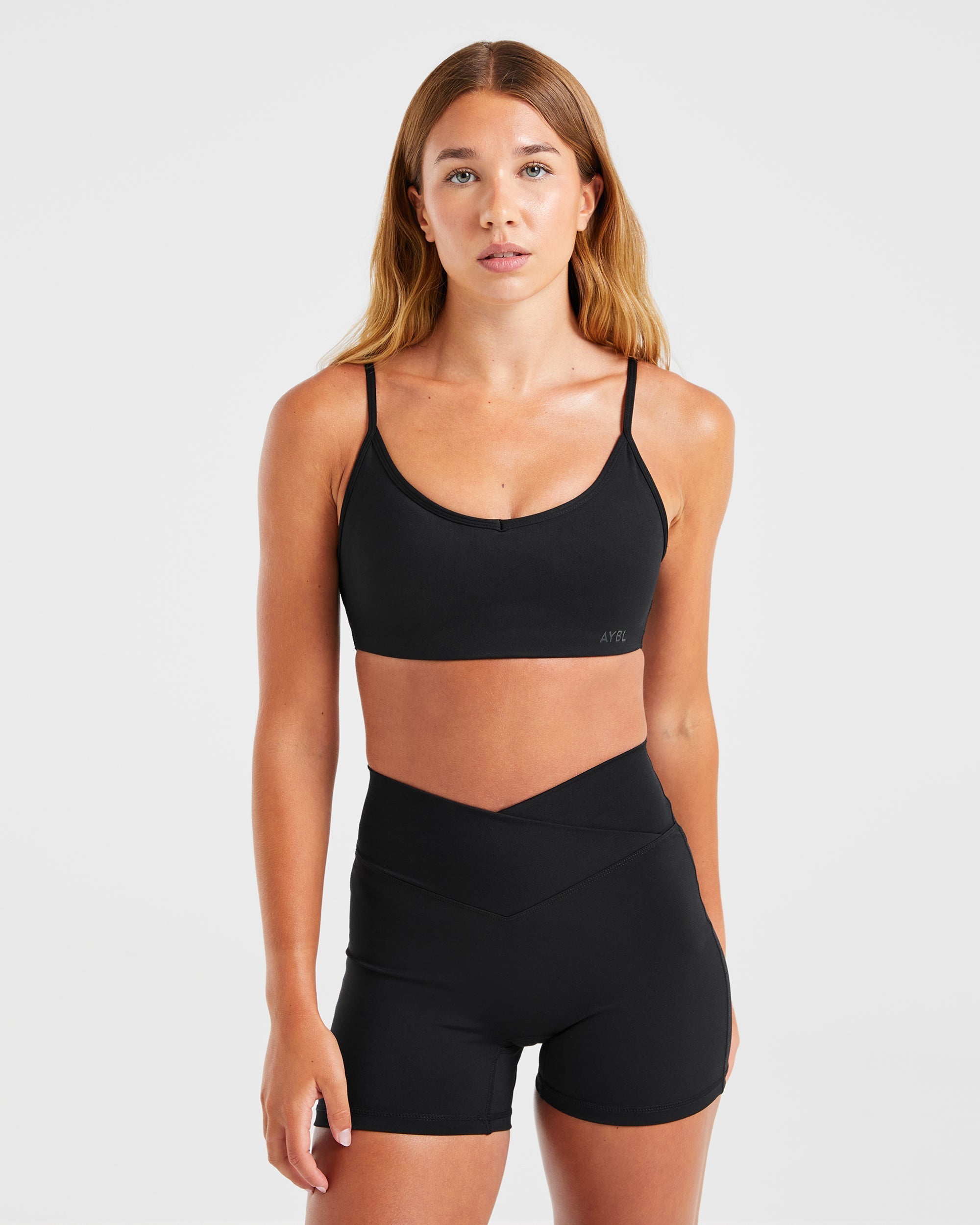 Sculpt Wrap Sports Bra - Negro