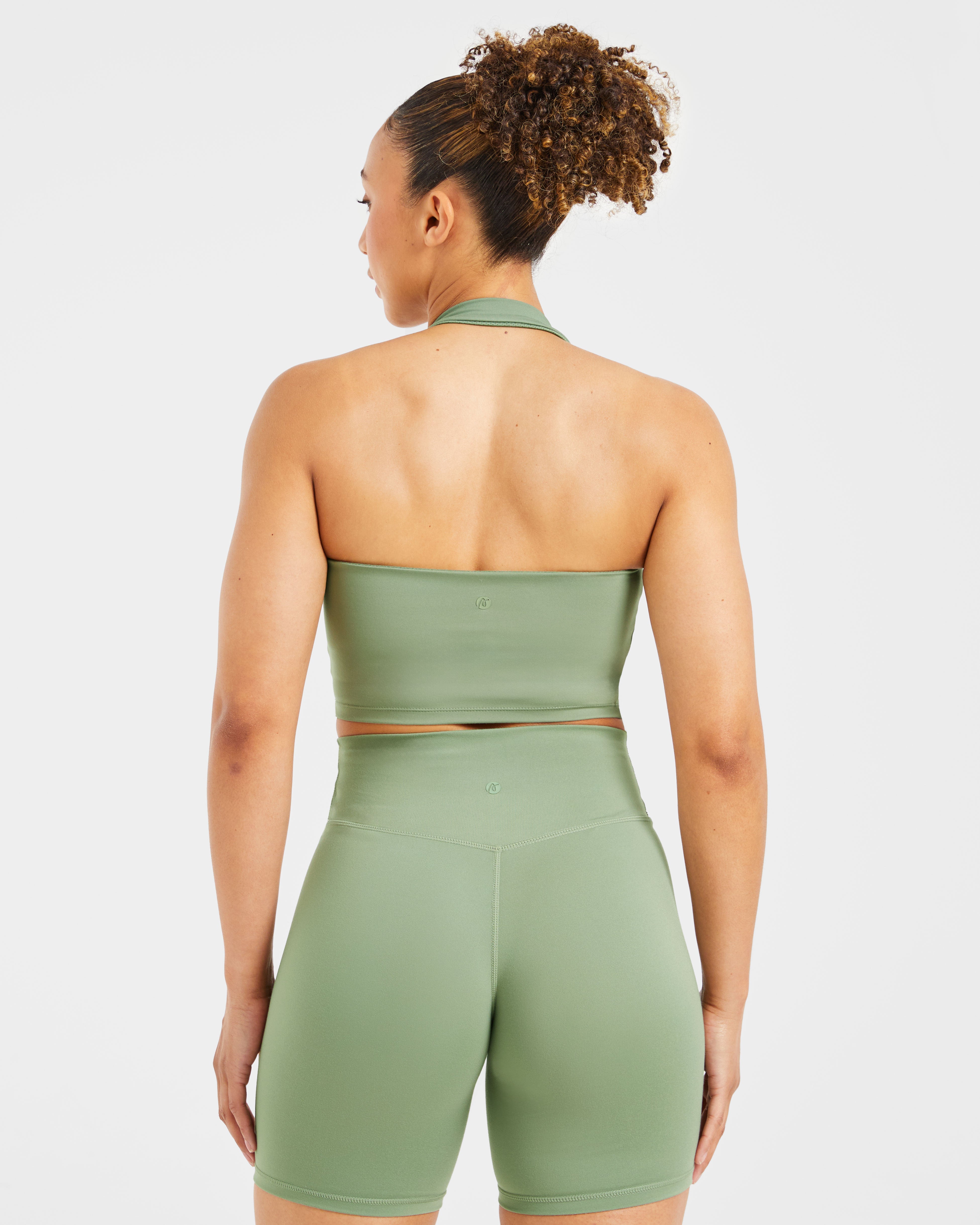 Top Corto de Cuello Halter - Verde Oliva